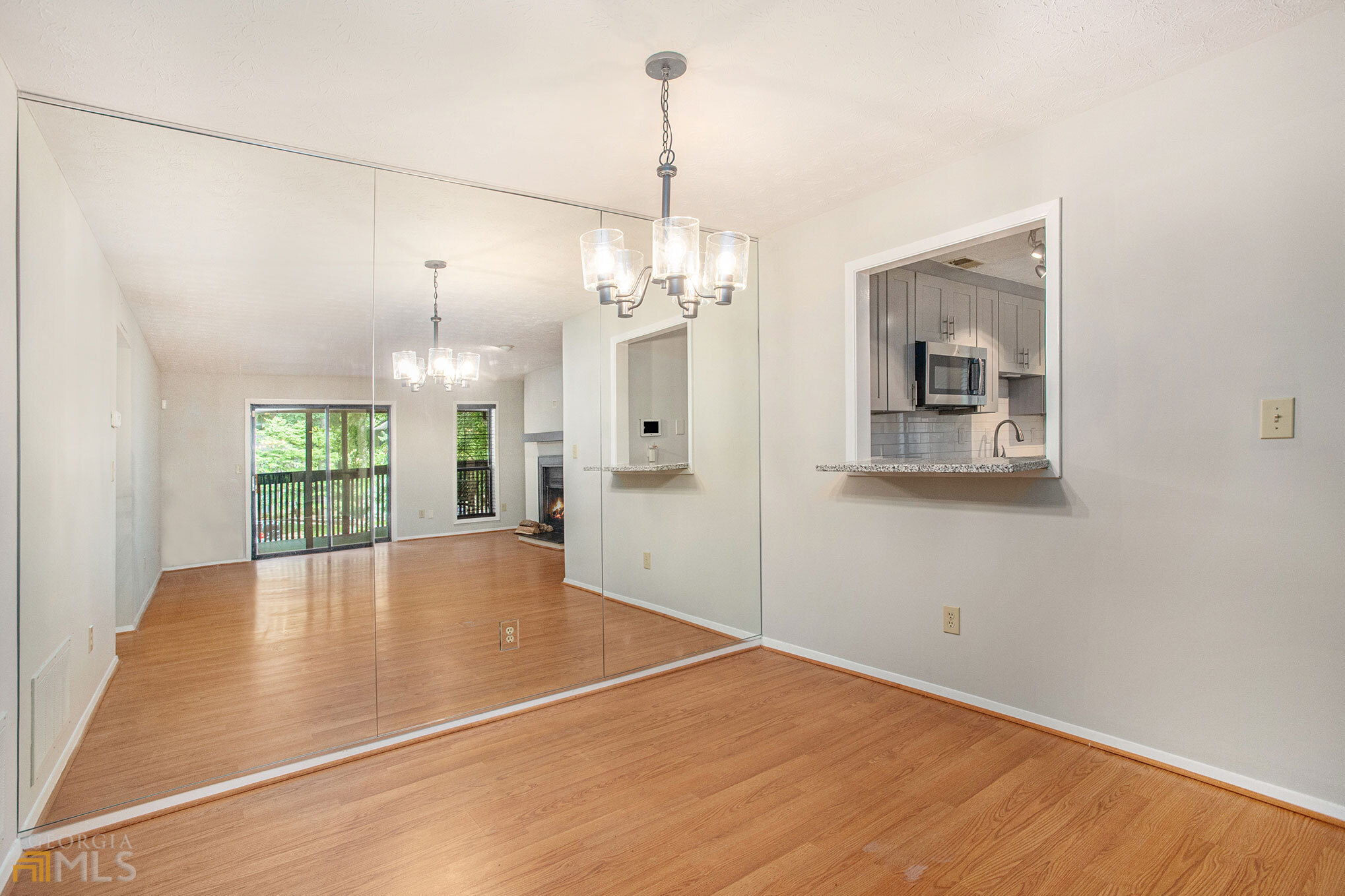 804 Cumberland Court SE