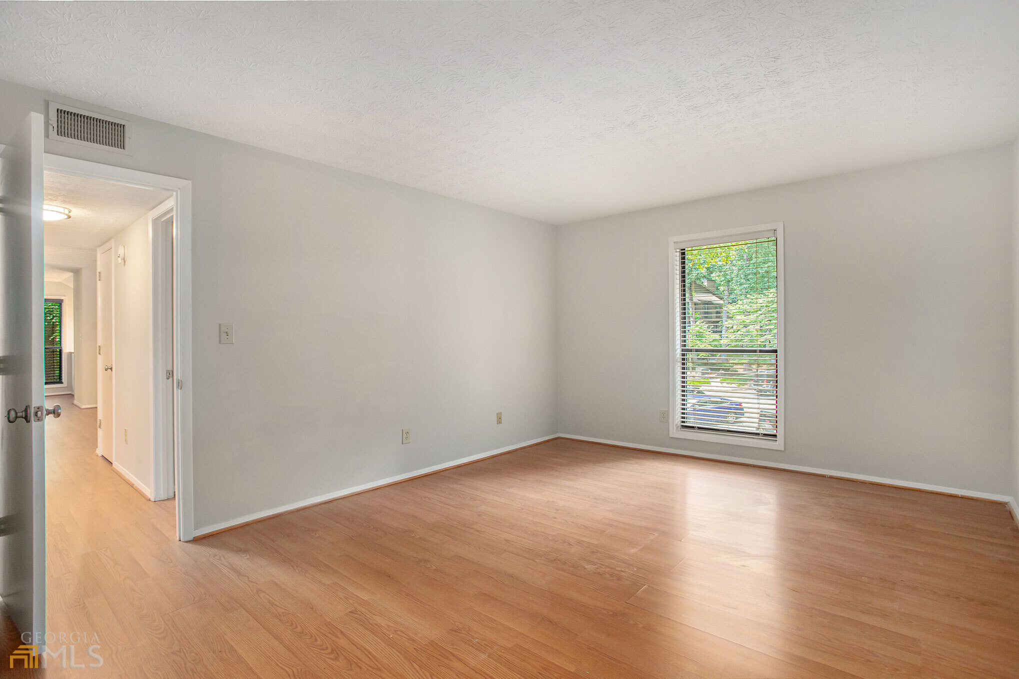 804 Cumberland Court SE