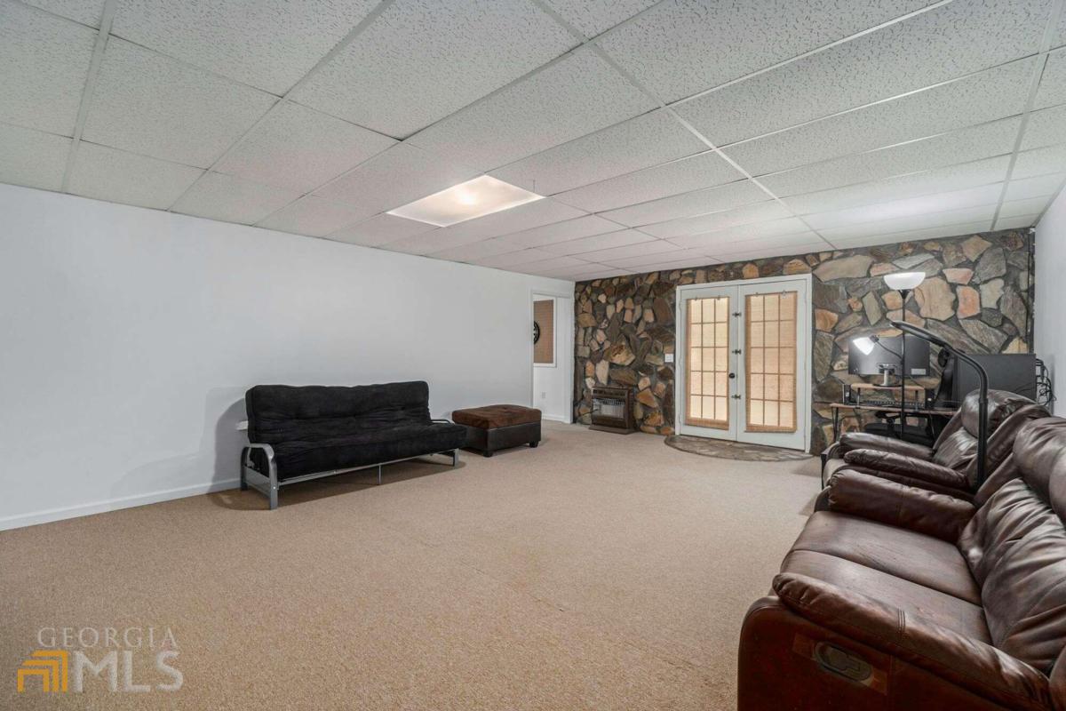 513 Ida Place
