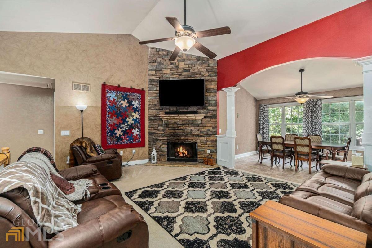 513 Ida Place
