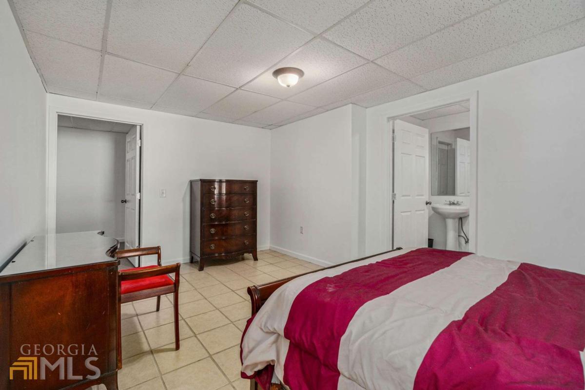 513 Ida Place