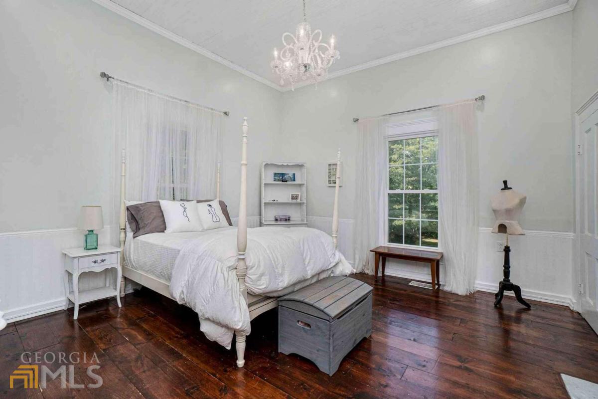 333 Elm Circle