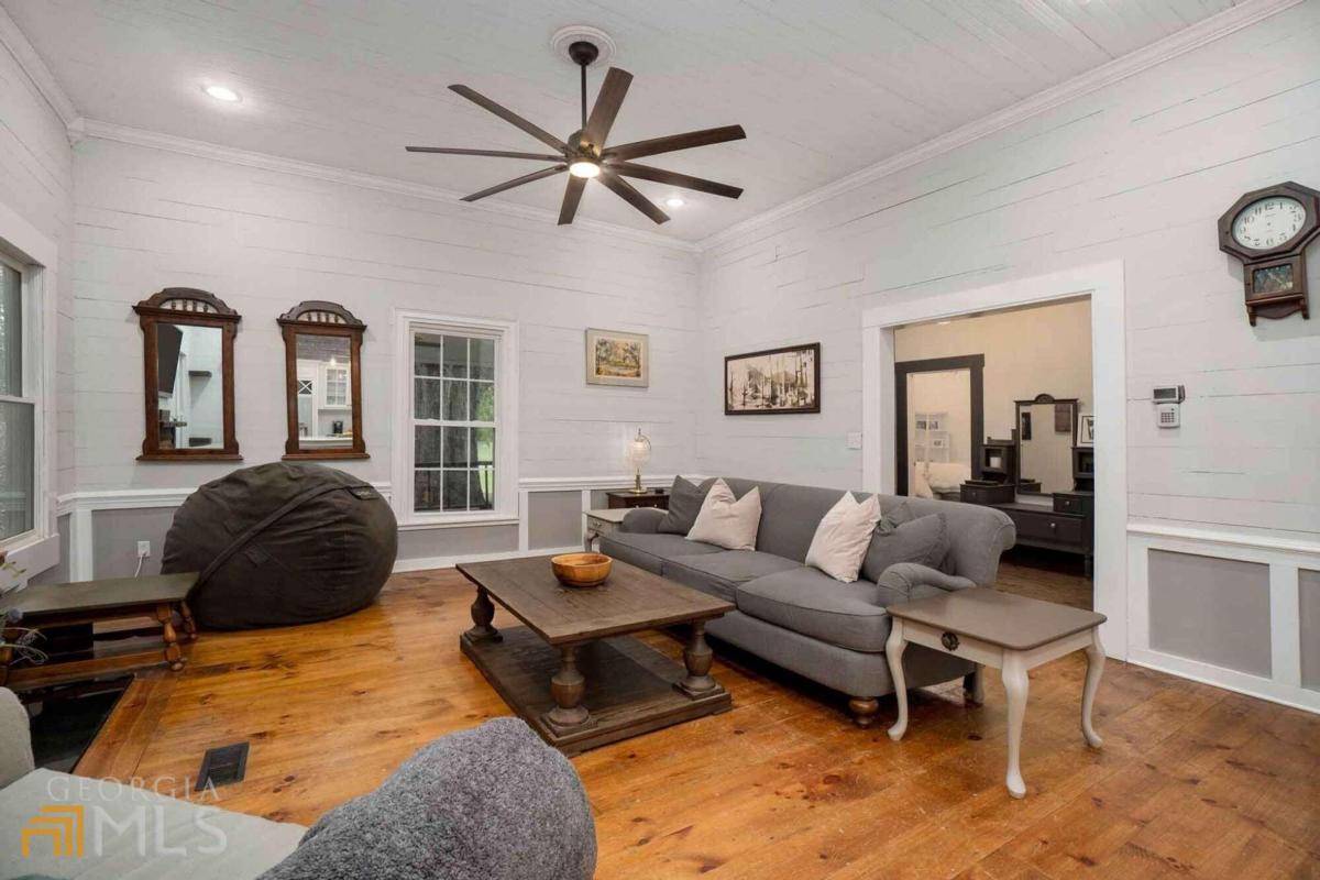 333 Elm Circle