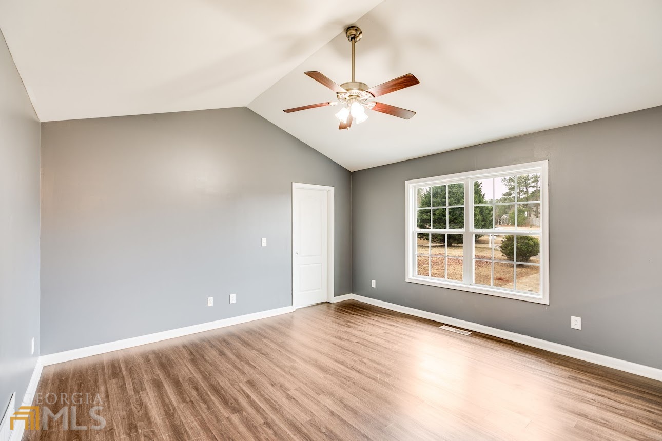 220 Jordan Lane