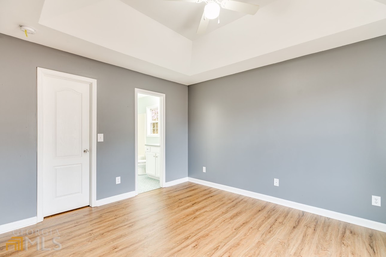 220 Jordan Lane