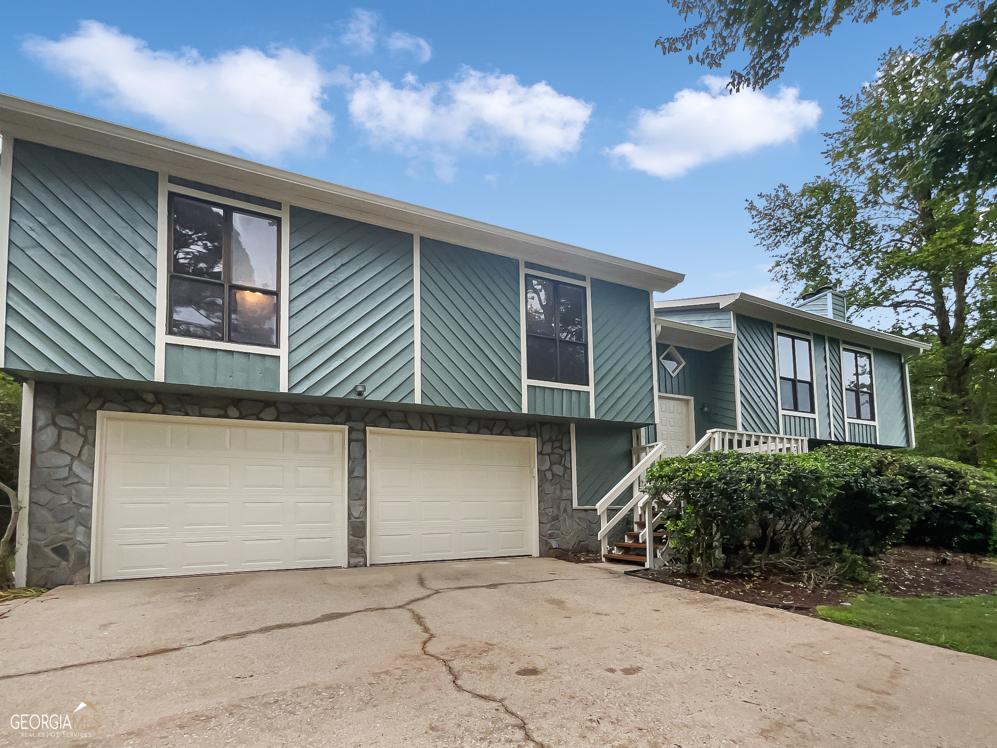 8956 Western Pines Court