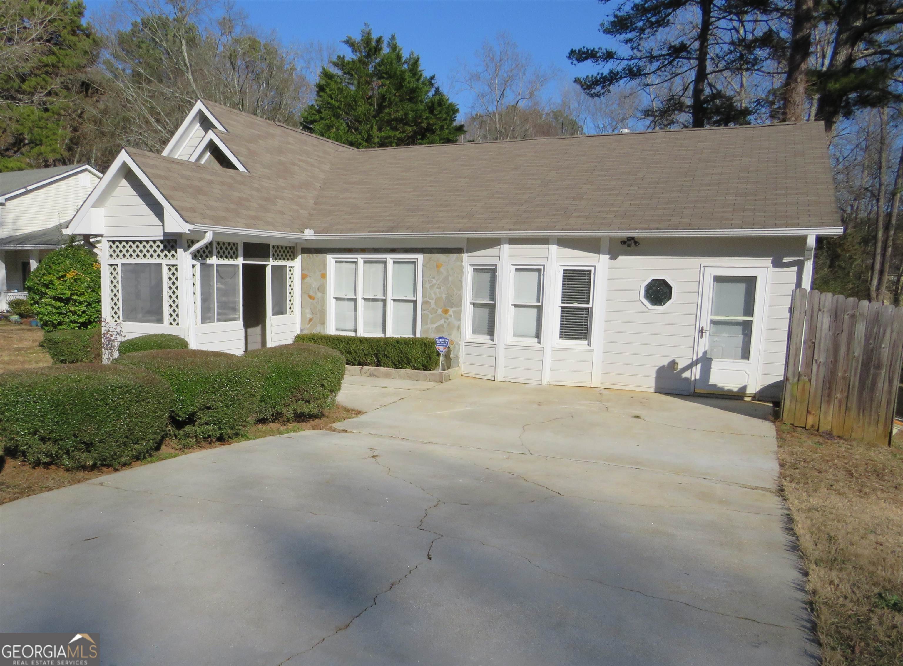 5673 La Fleur Trail