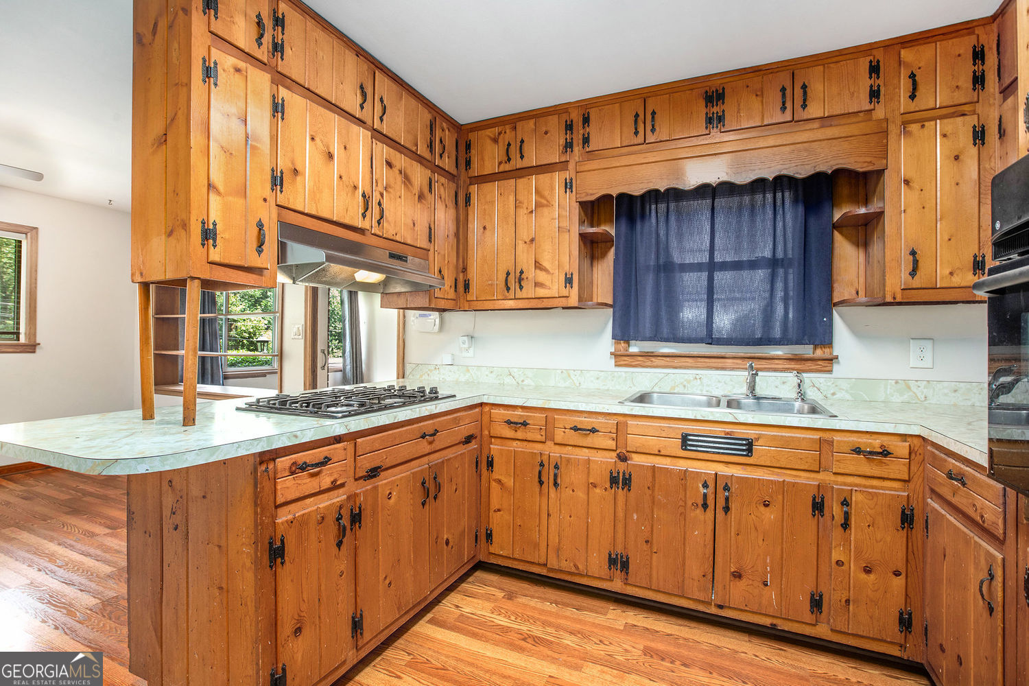 243 Indian Trail