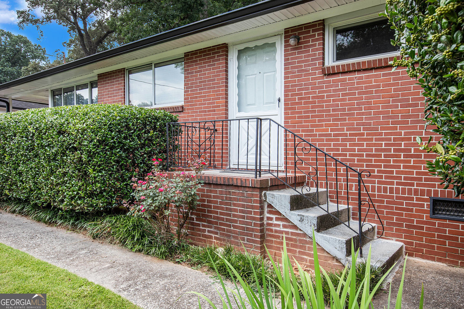 243 Indian Trail