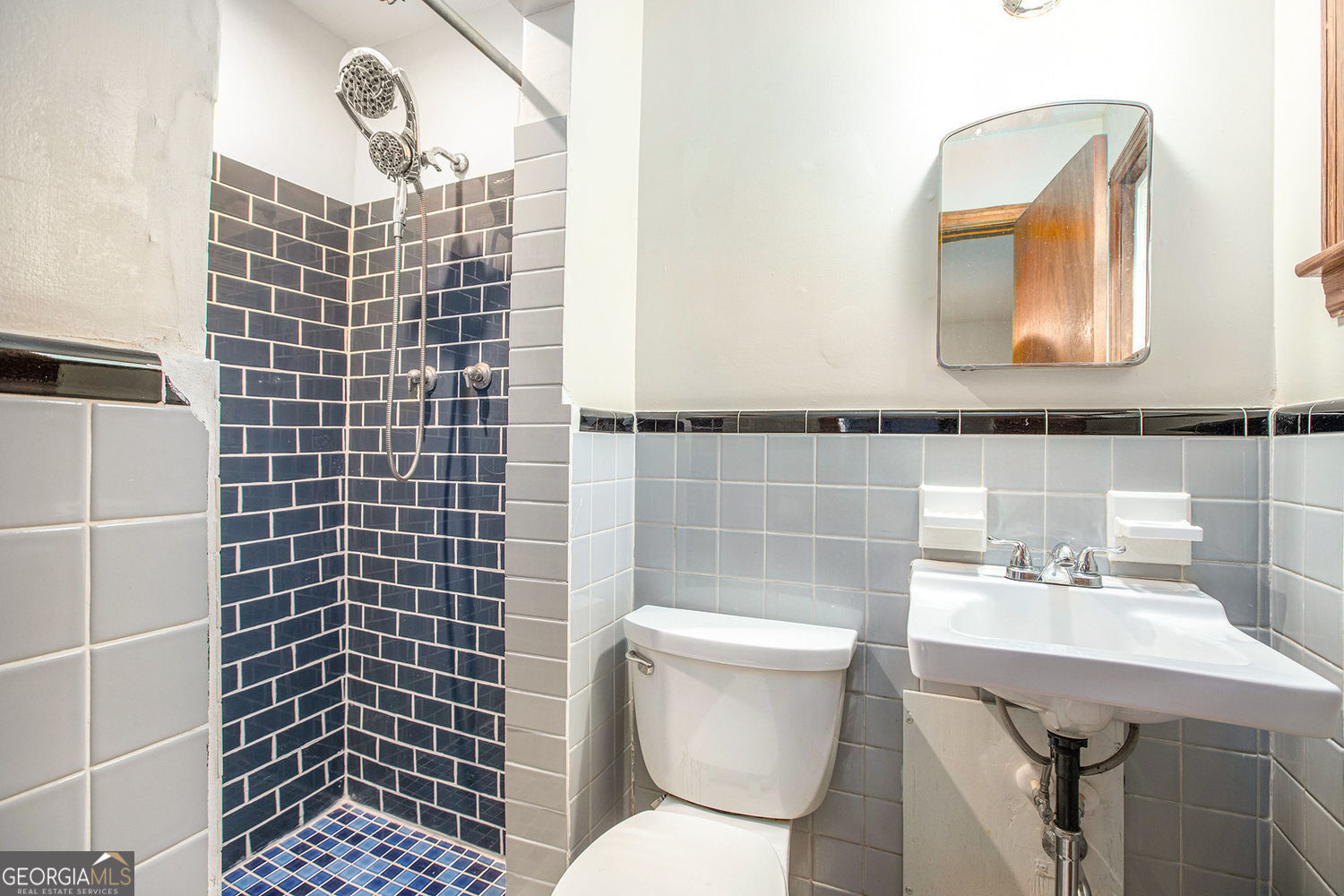 243 Indian Trail