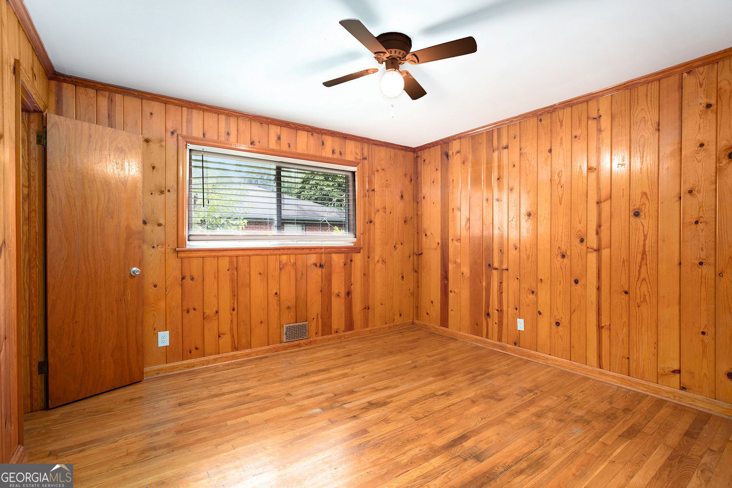 243 Indian Trail