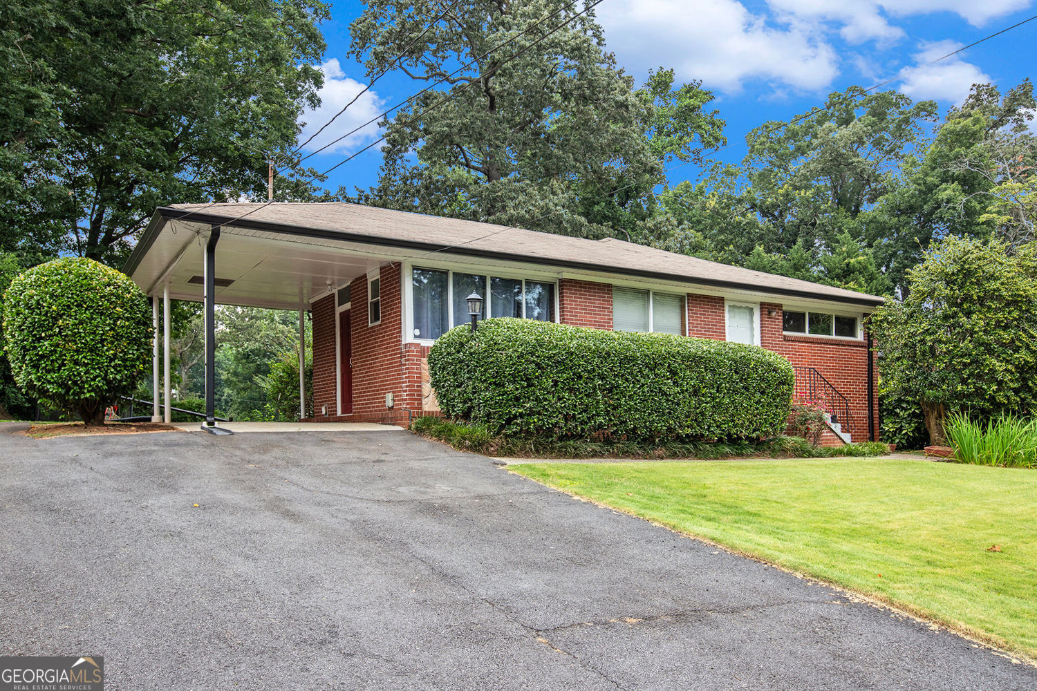 243 Indian Trail