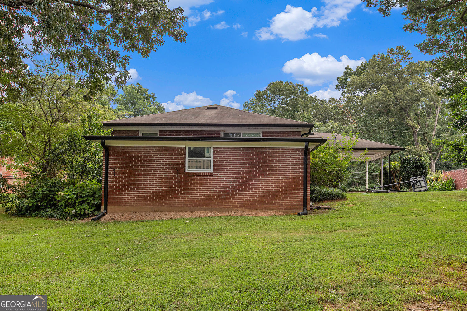 243 Indian Trail