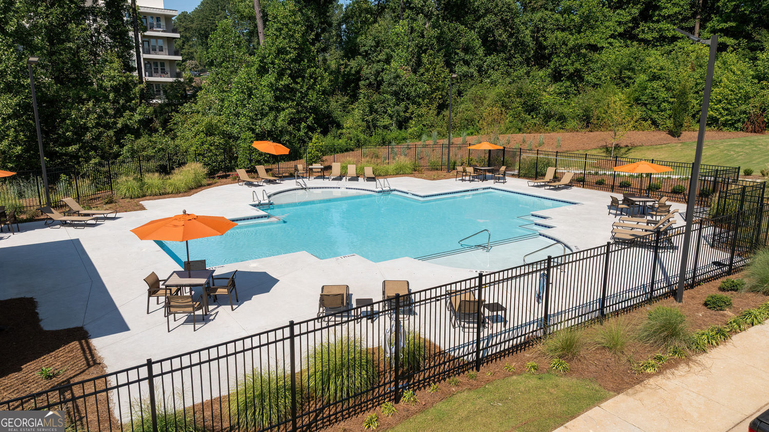 6141 Ogeechee Road SE