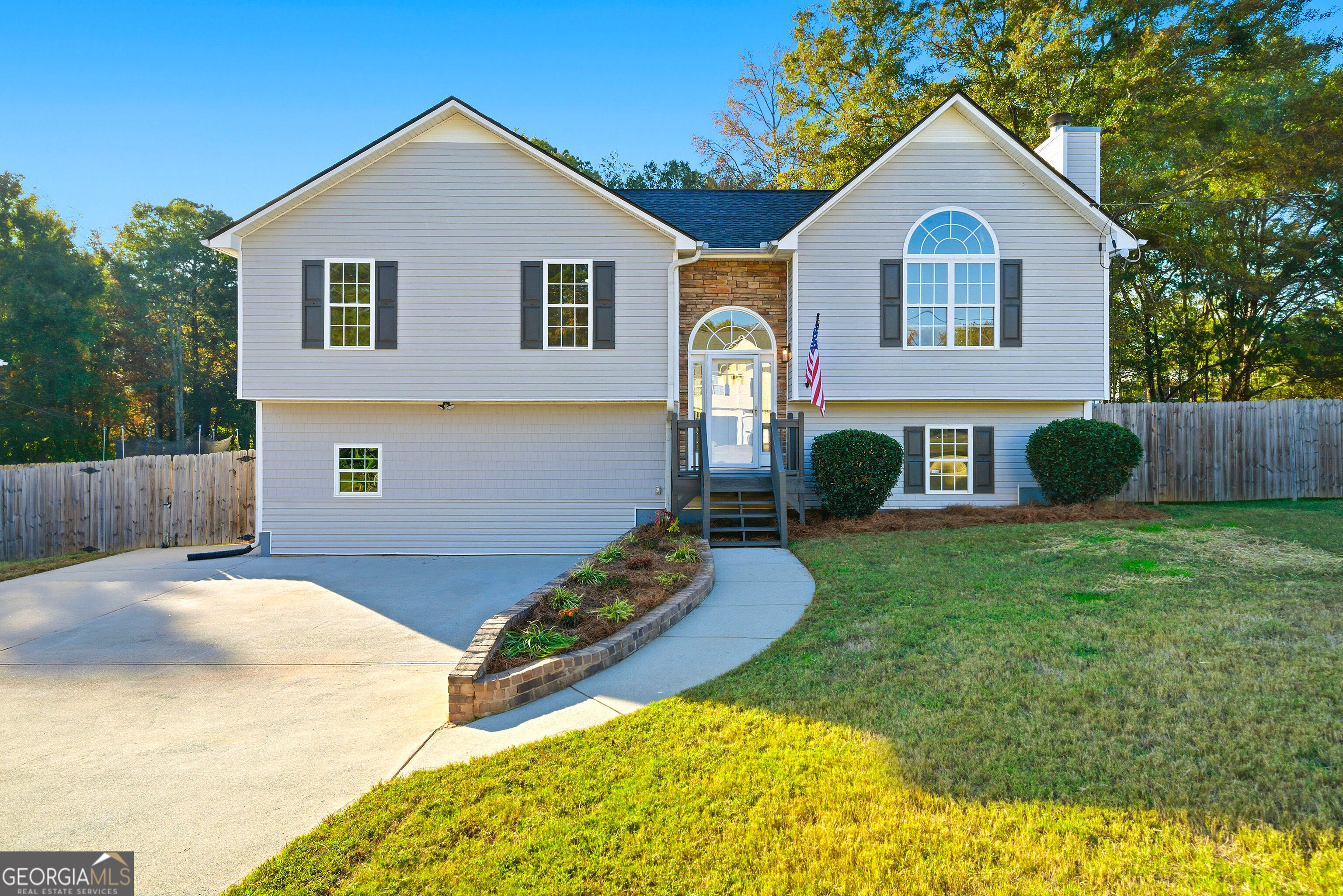 105 Maplewood Drive