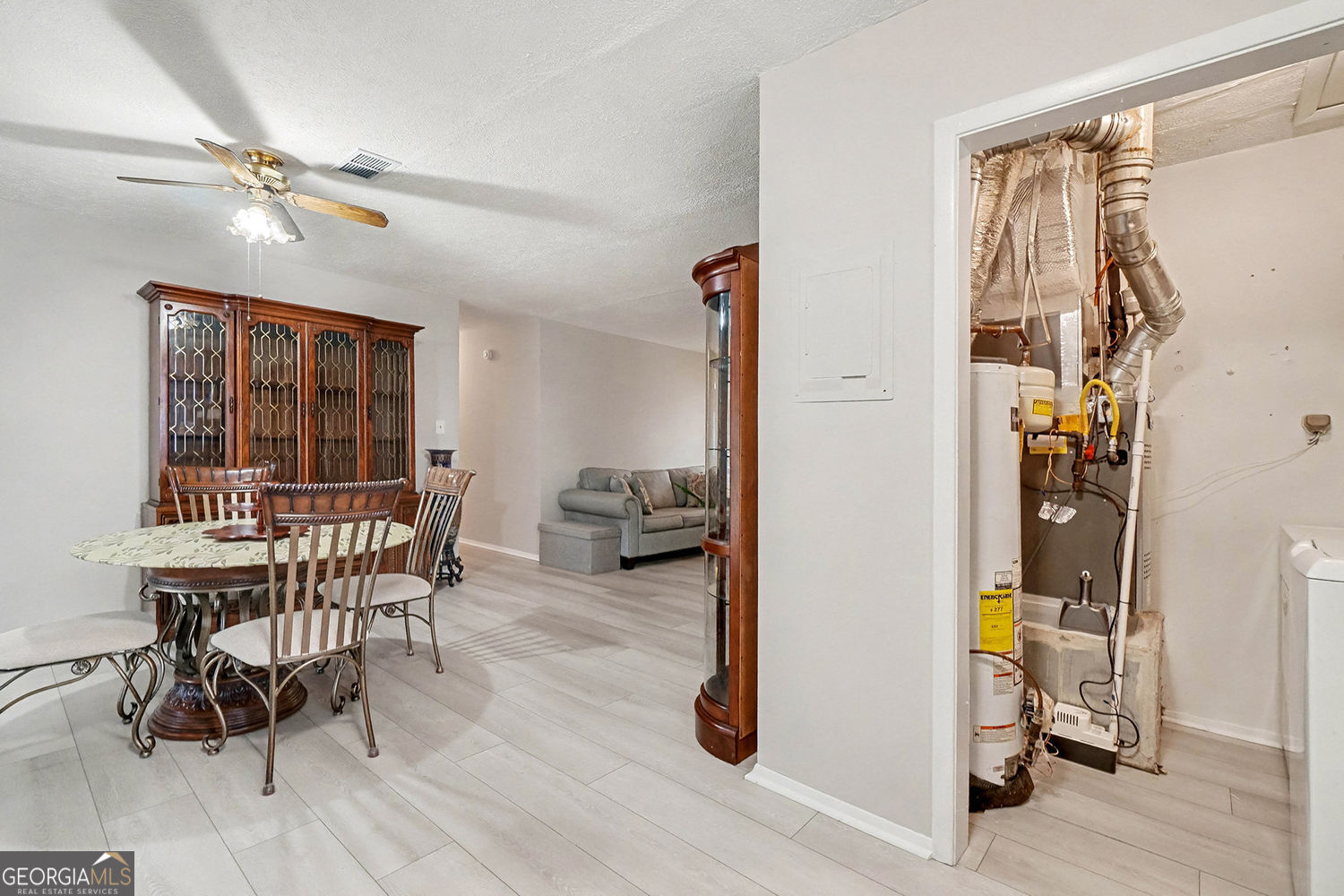 4728 Apache Trail SW