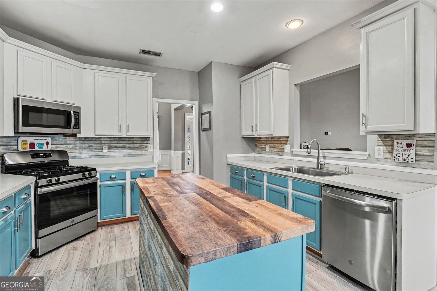 215 Country Club Drive