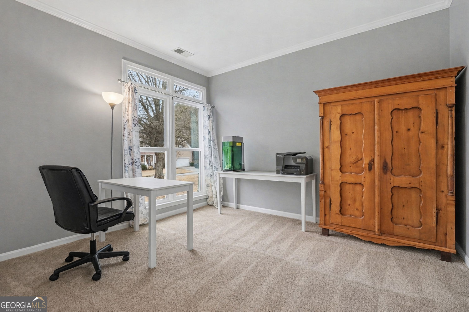 215 Country Club Drive