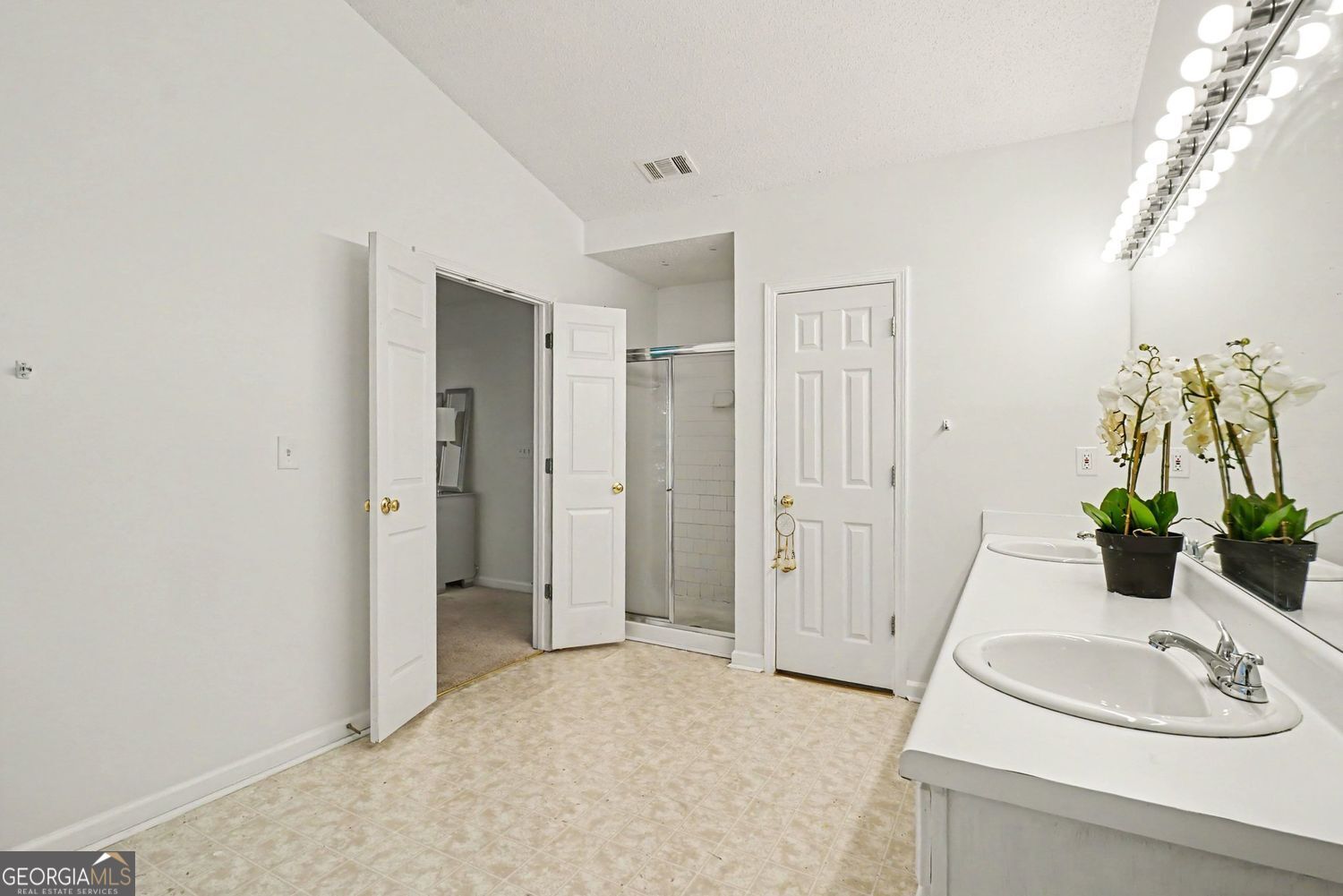 490 Bottesford Drive NW