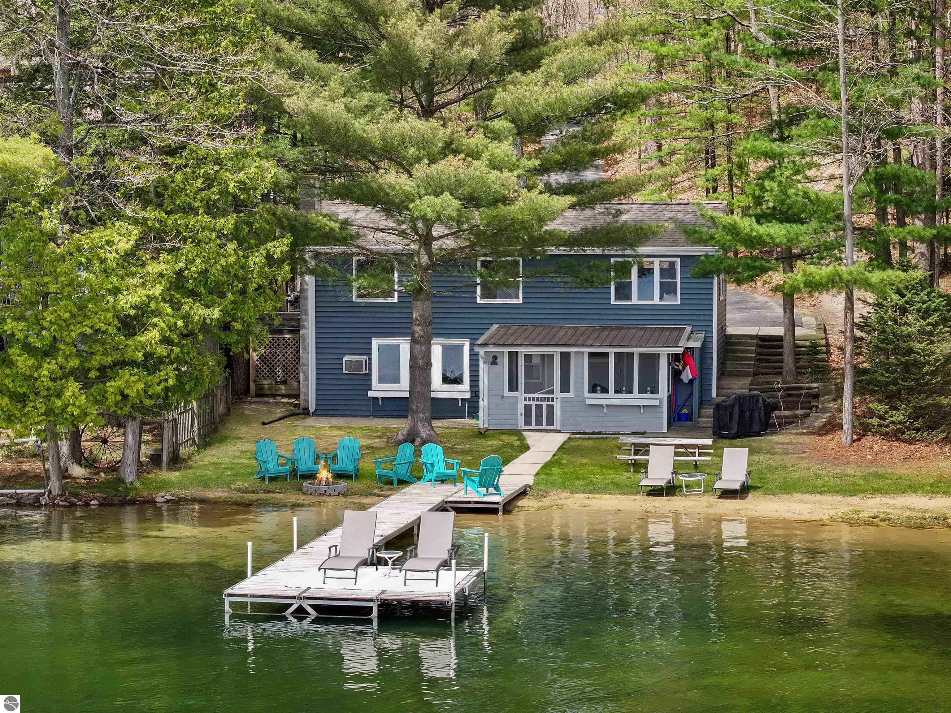 489 Peninsula Trail