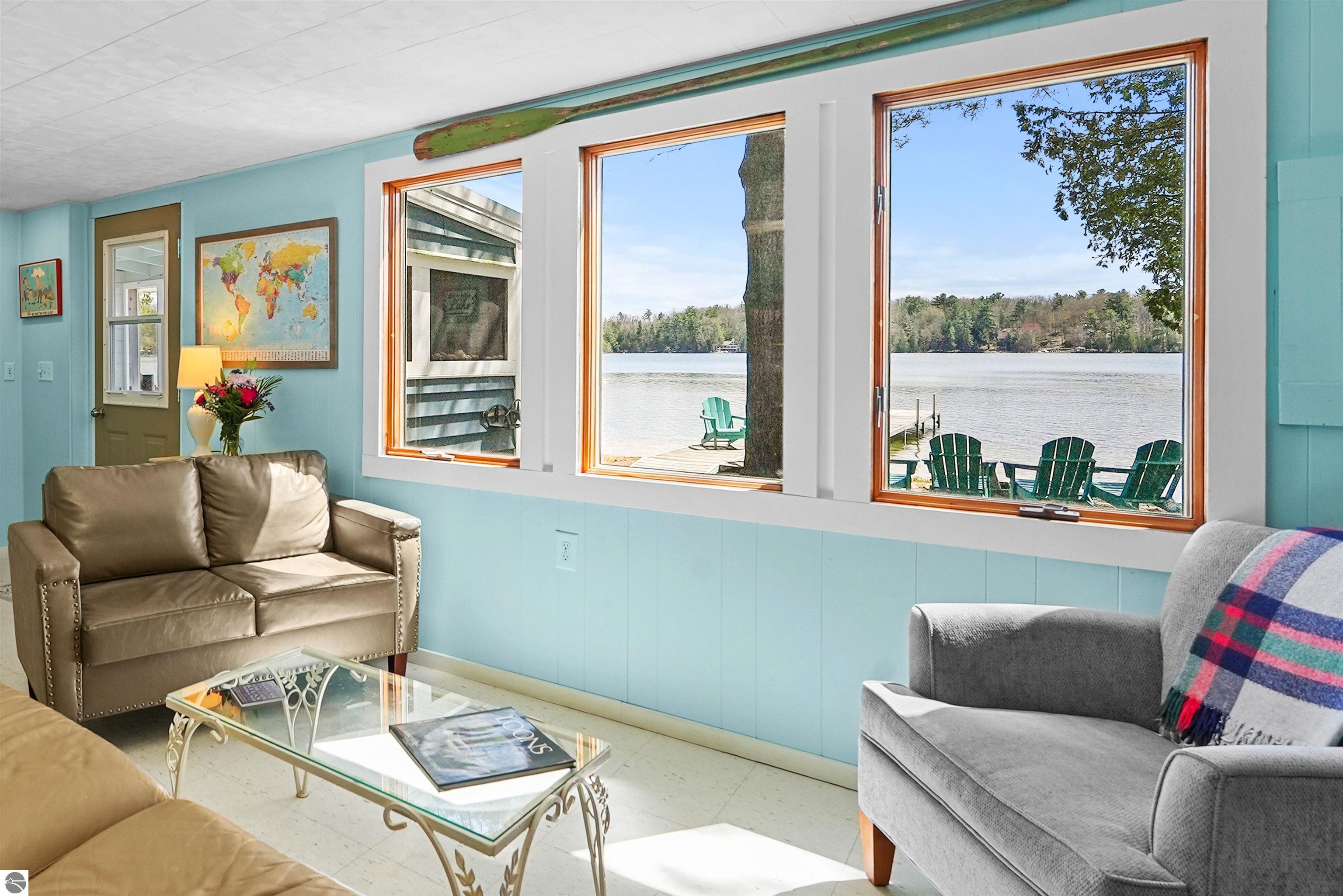 489 Peninsula Trail