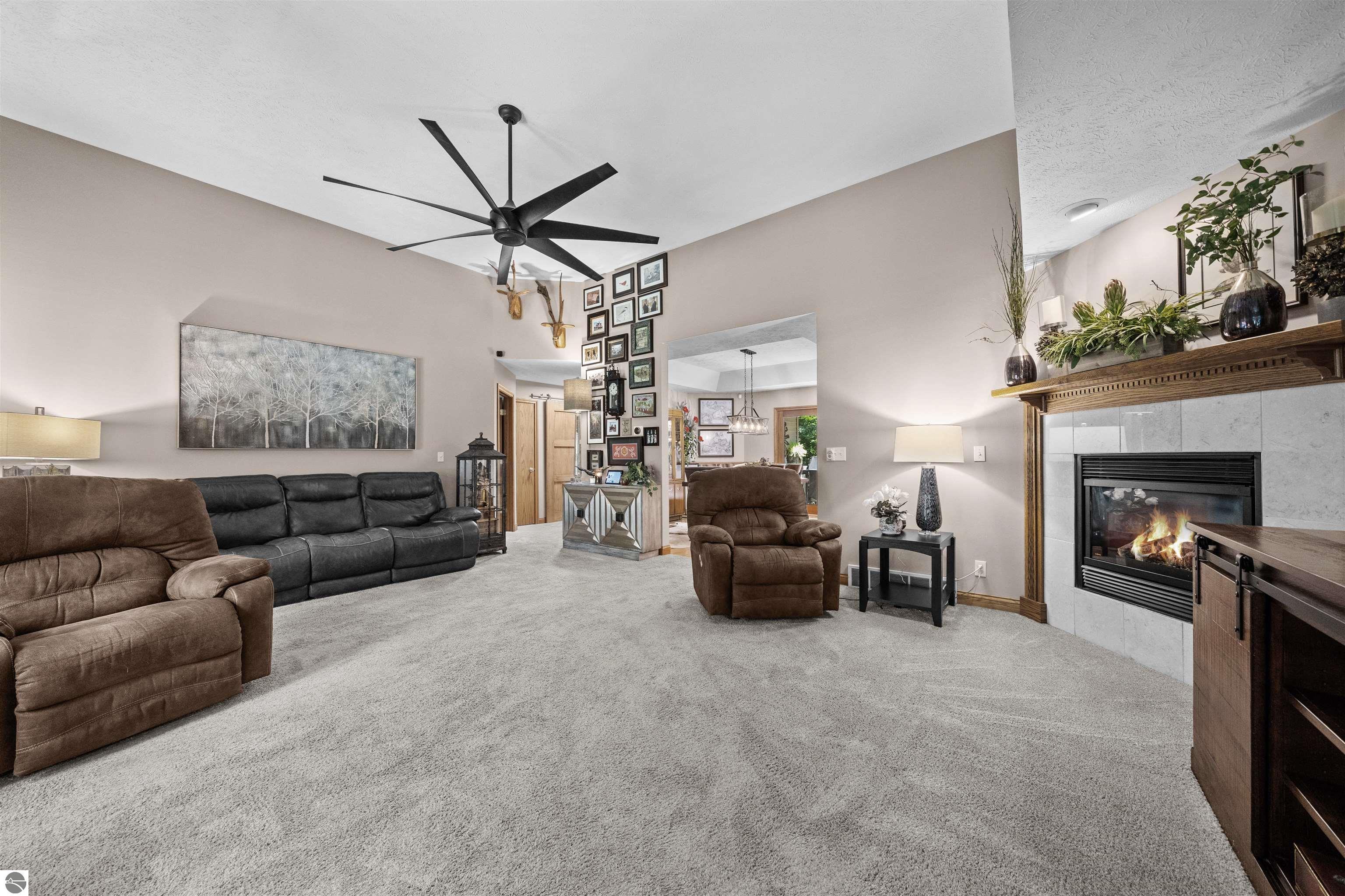 4490 Marykris Lane
