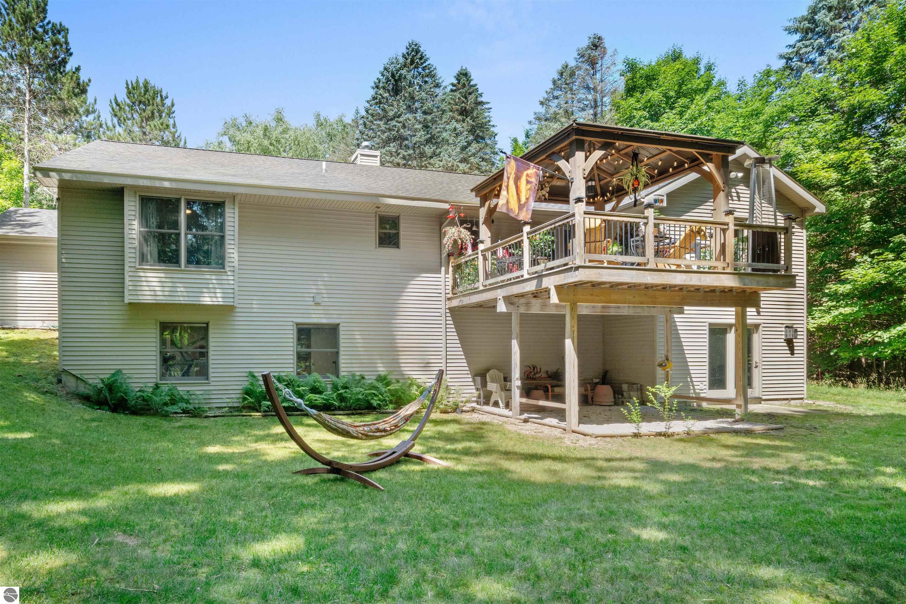 4490 Marykris Lane