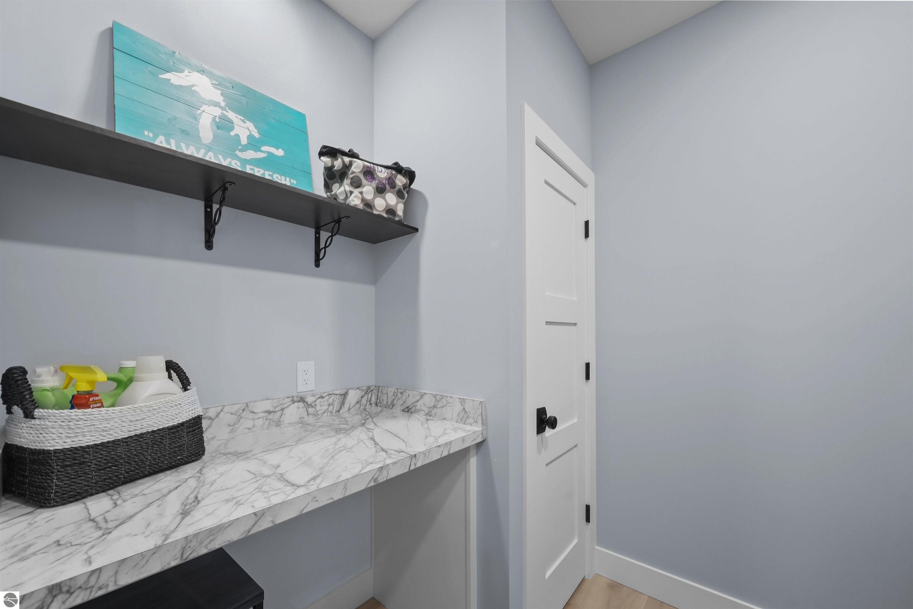 7086 Wolverine View Drive