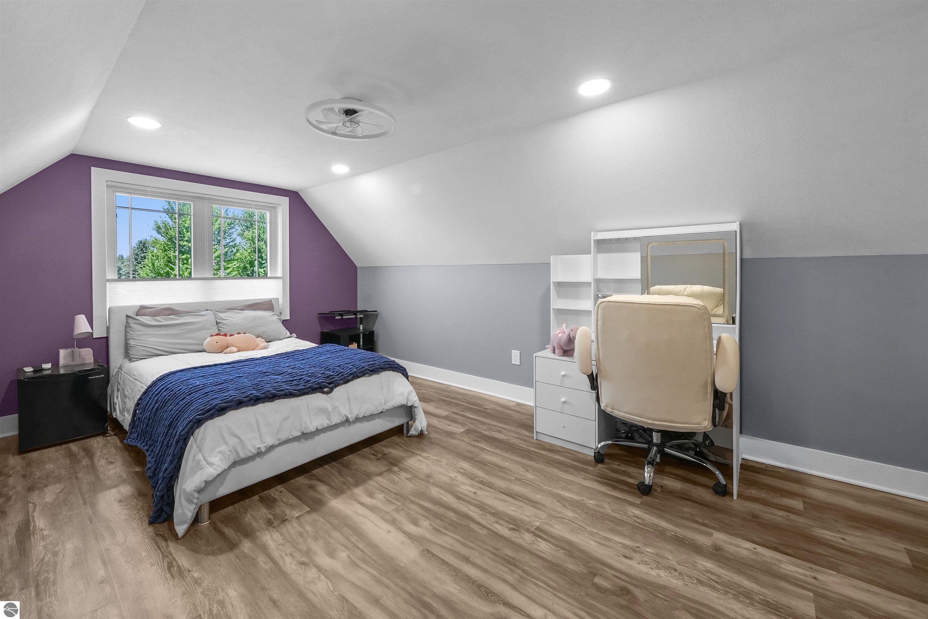 7086 Wolverine View Drive