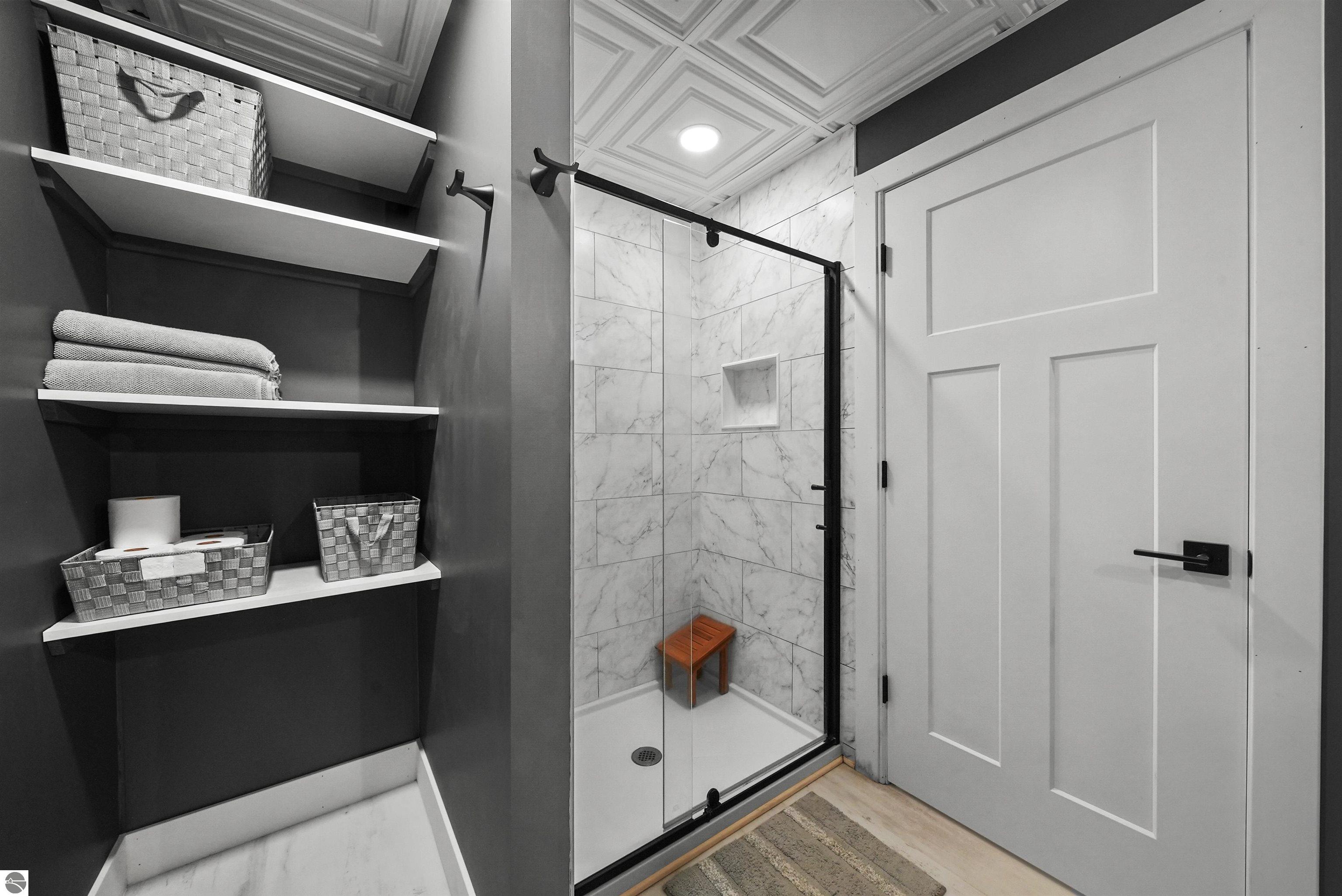 7086 Wolverine View Drive