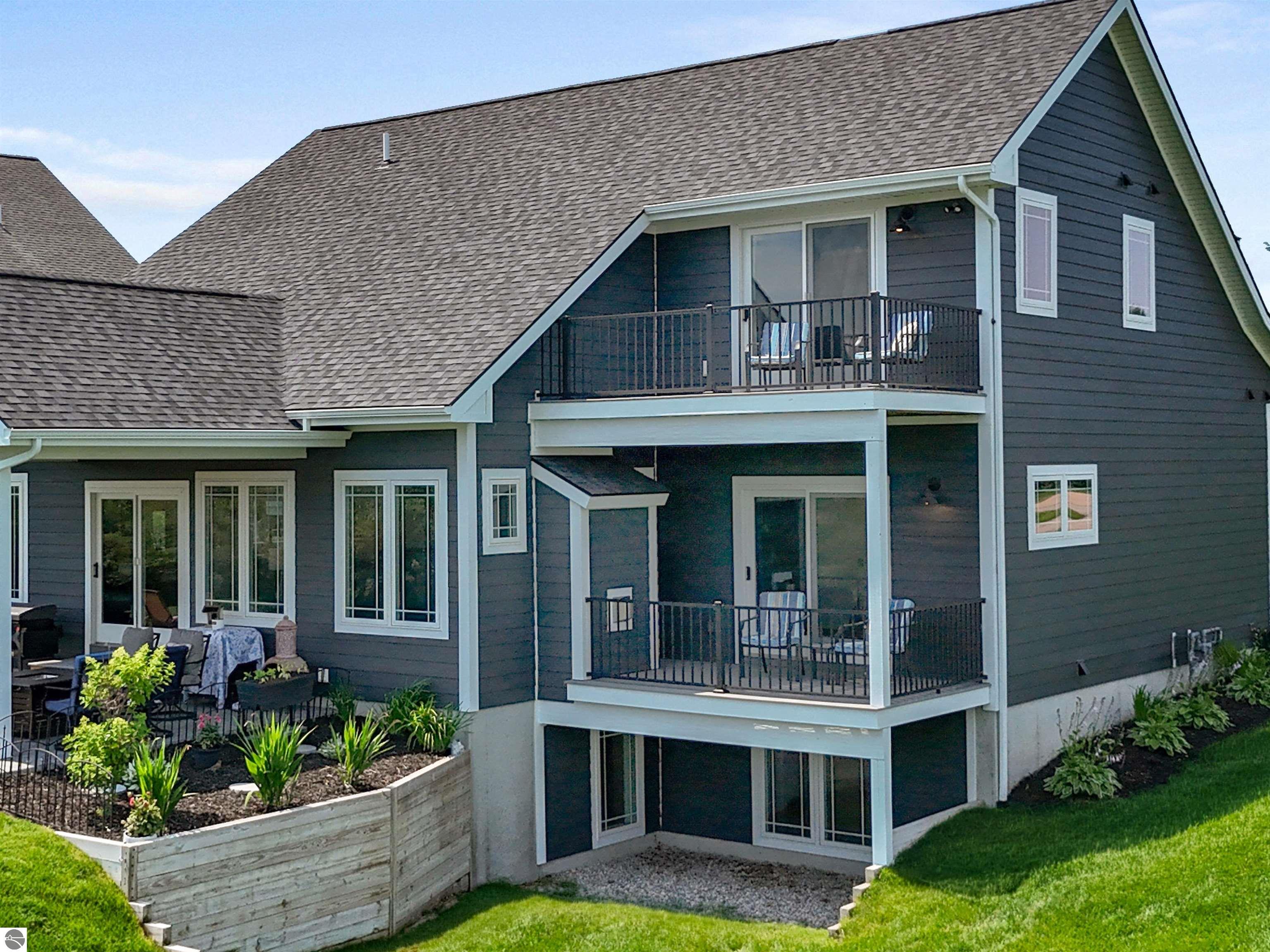 7086 Wolverine View Drive