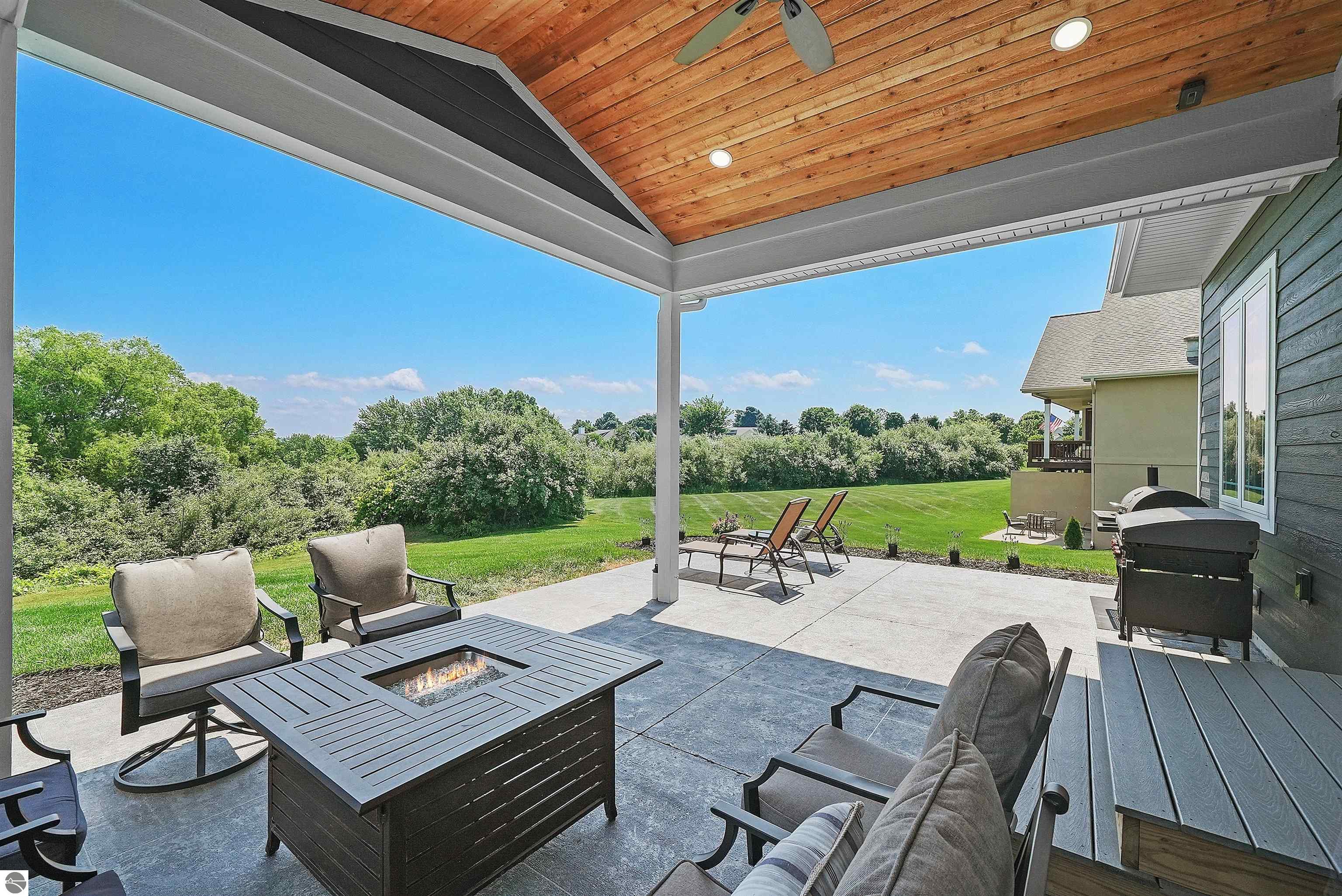 7086 Wolverine View Drive