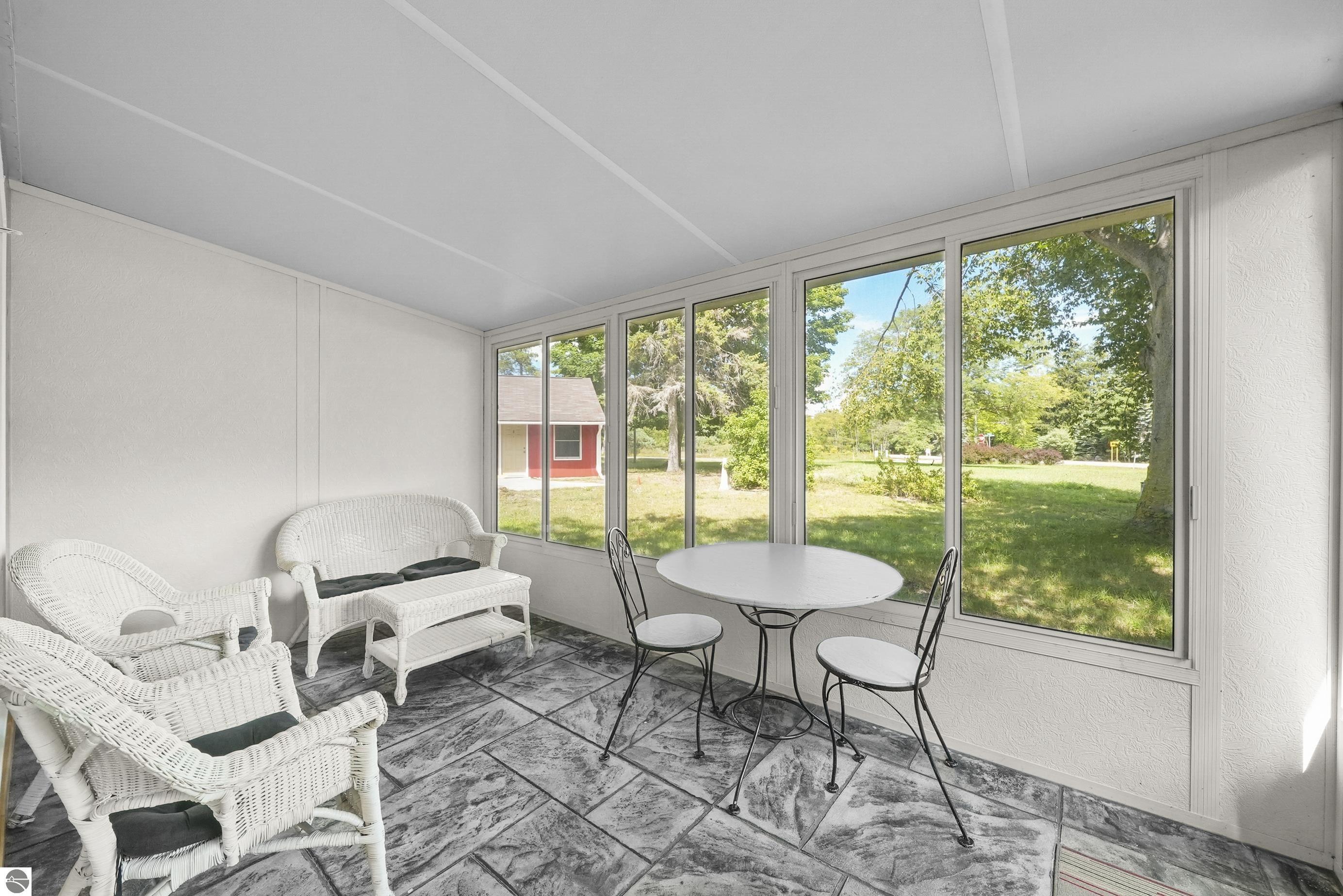 4290 S West Bay Shore Drive
