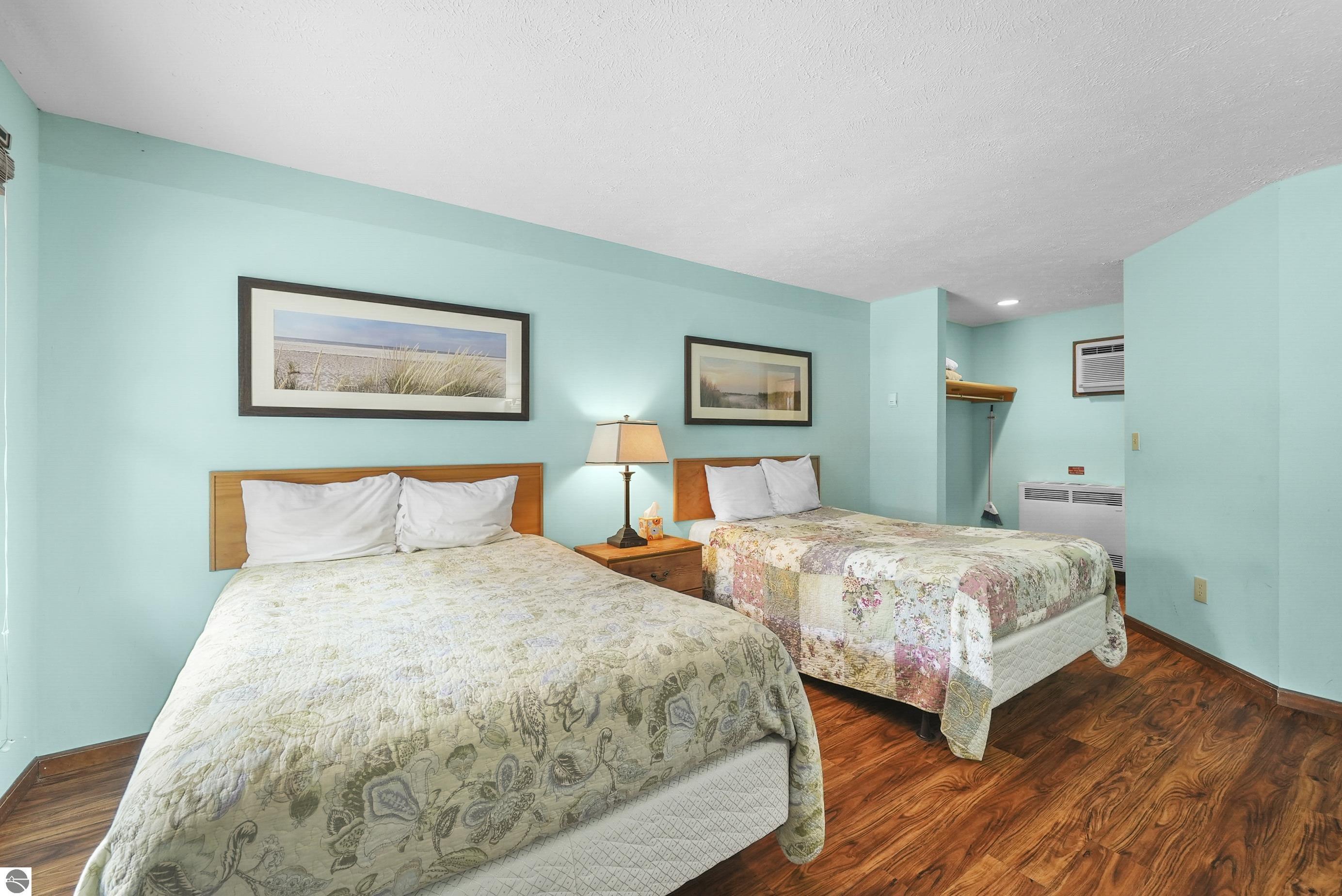 4290 S West Bay Shore Drive