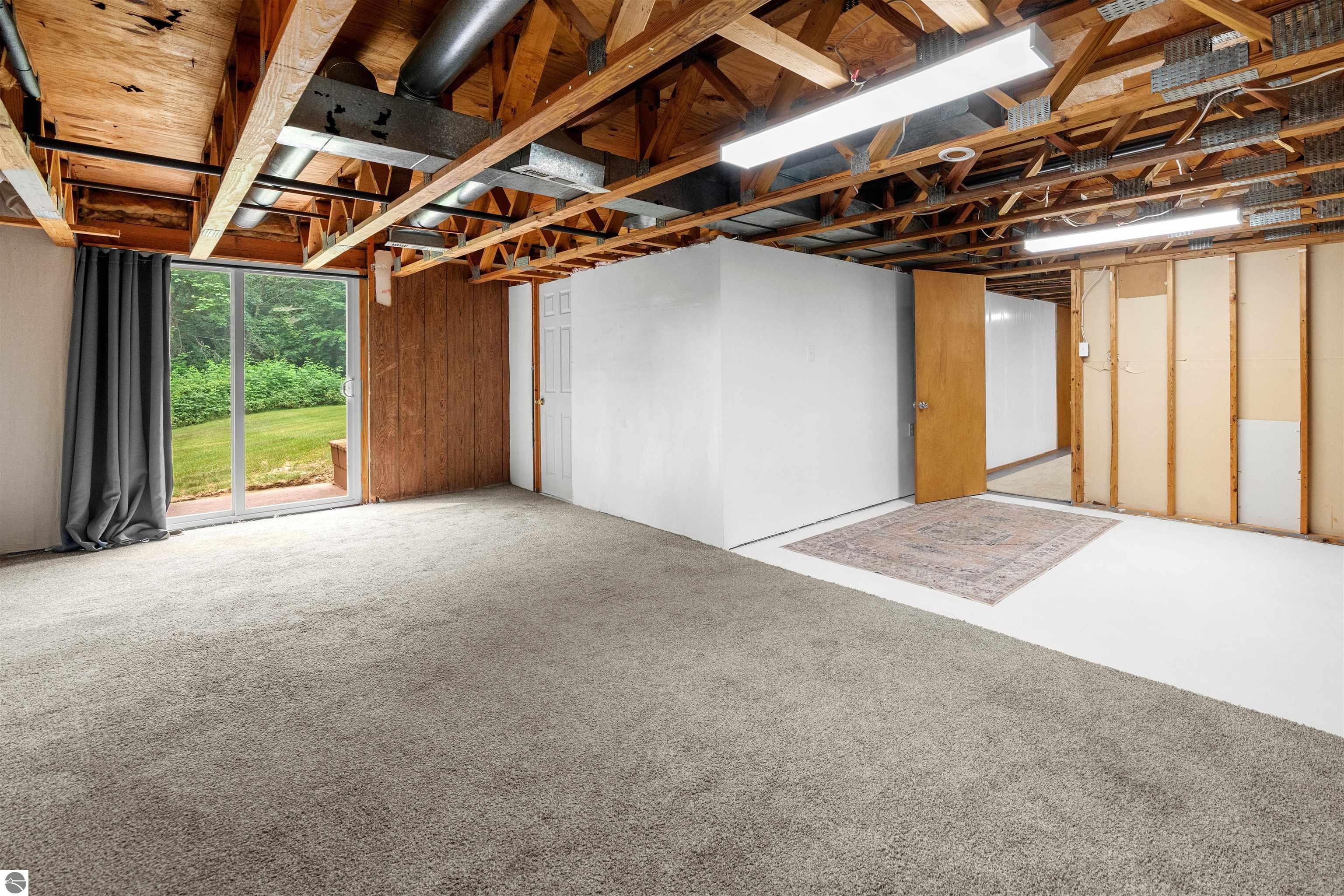 1101 Knoll Crest Court