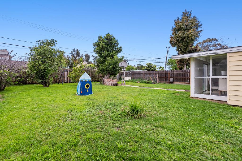 1031 Polk Street
