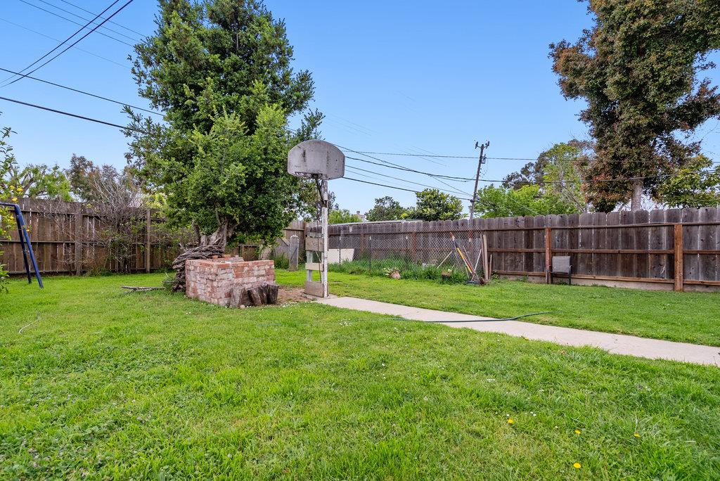 1031 Polk Street