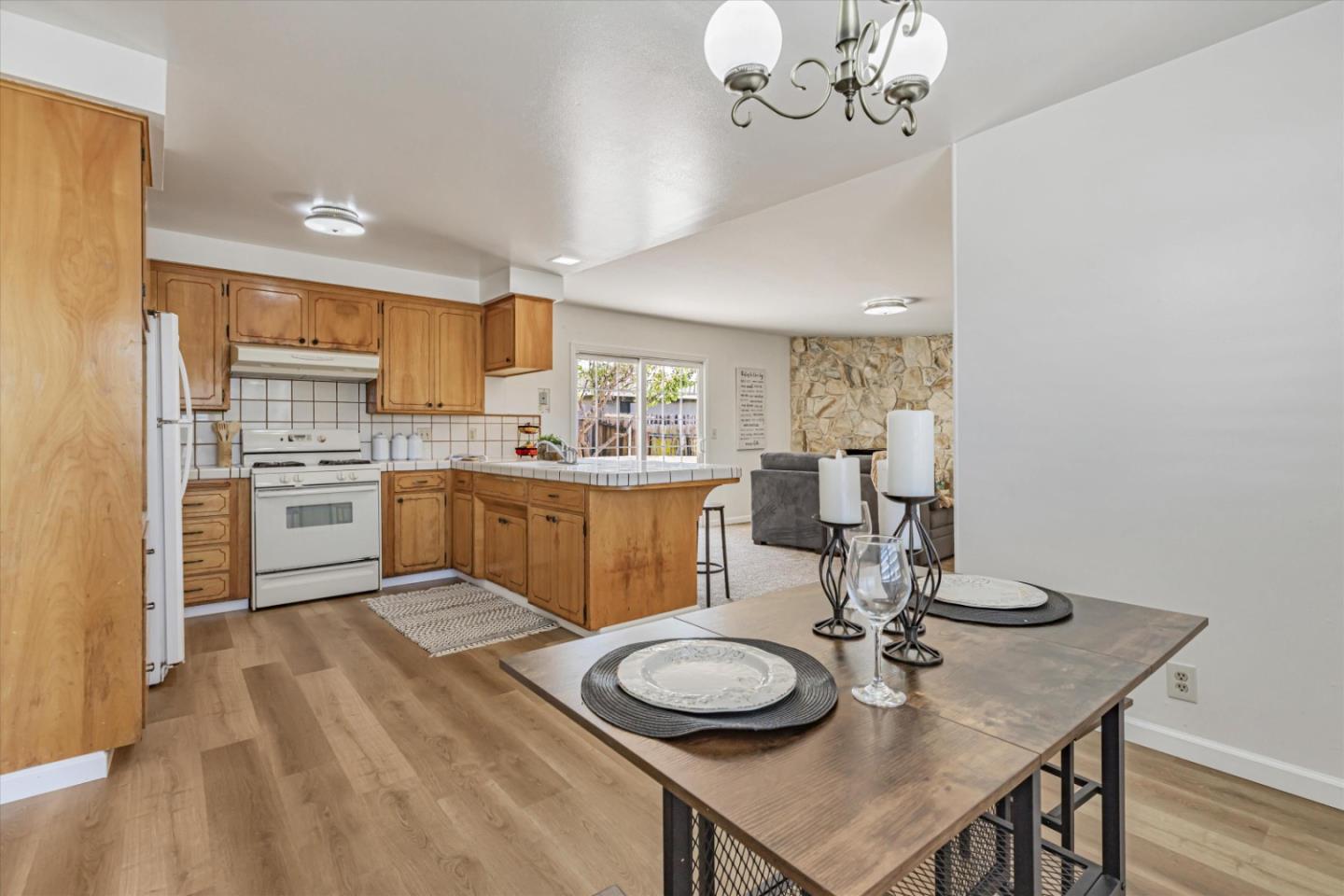 1077 Sierra Madre Drive