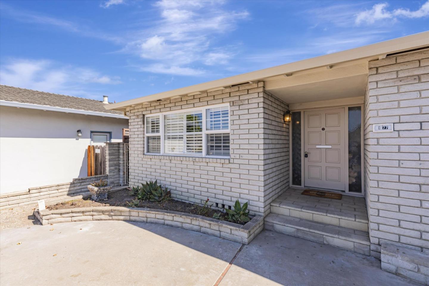 1077 Sierra Madre Drive