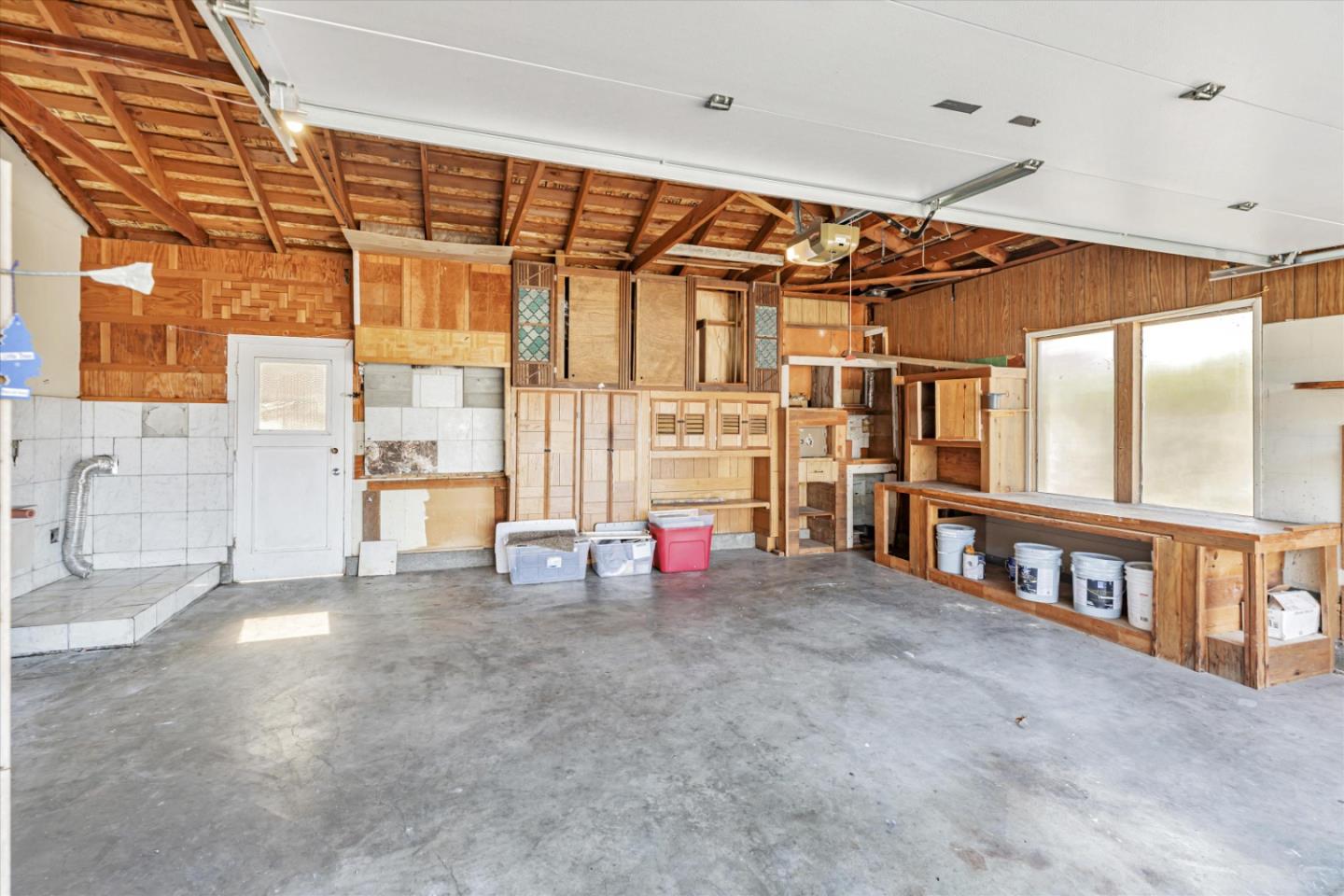 1077 Sierra Madre Drive