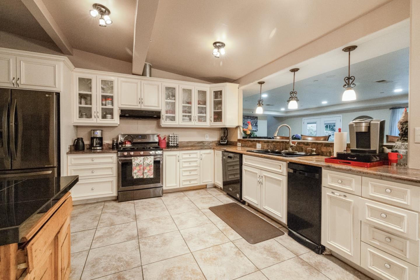 18171 Berta Canyon Road