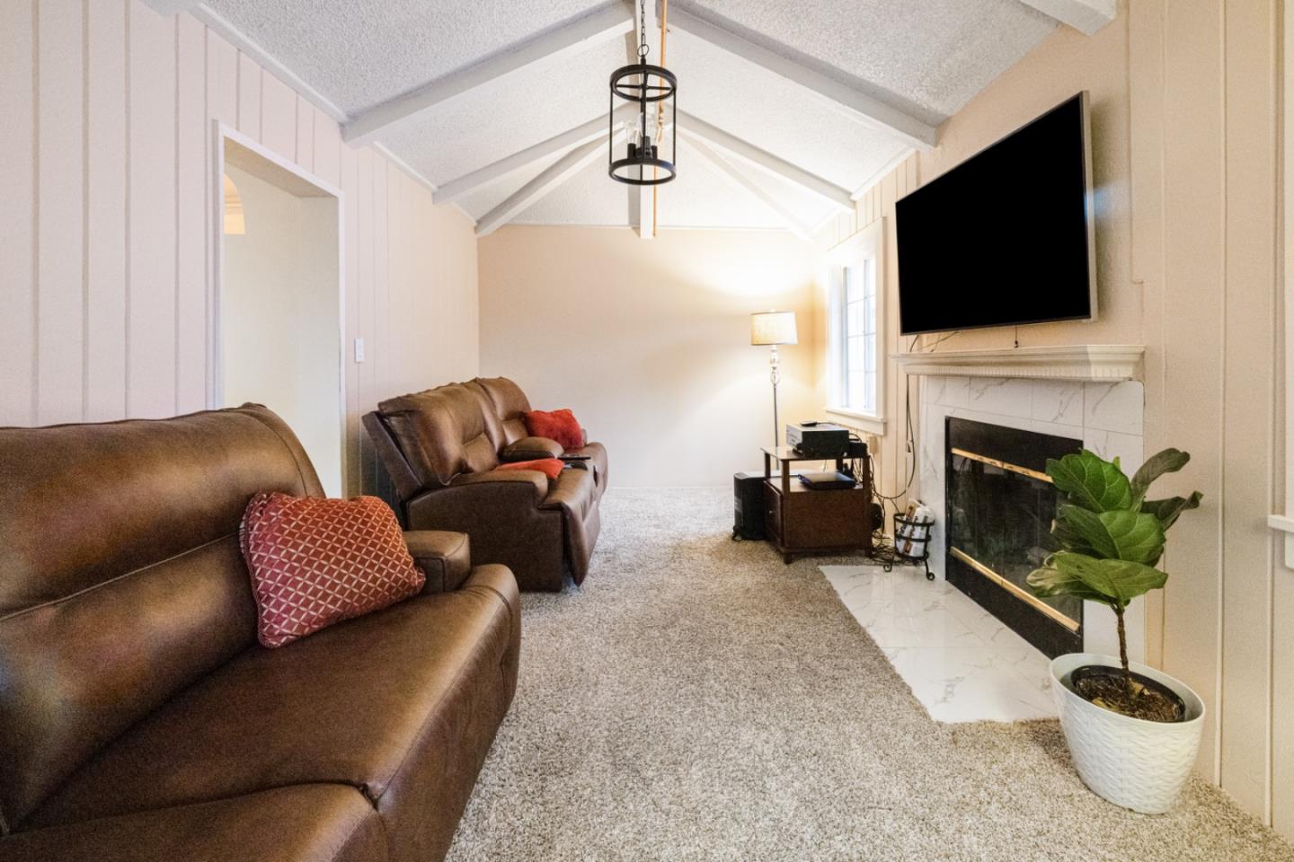 18171 Berta Canyon Road