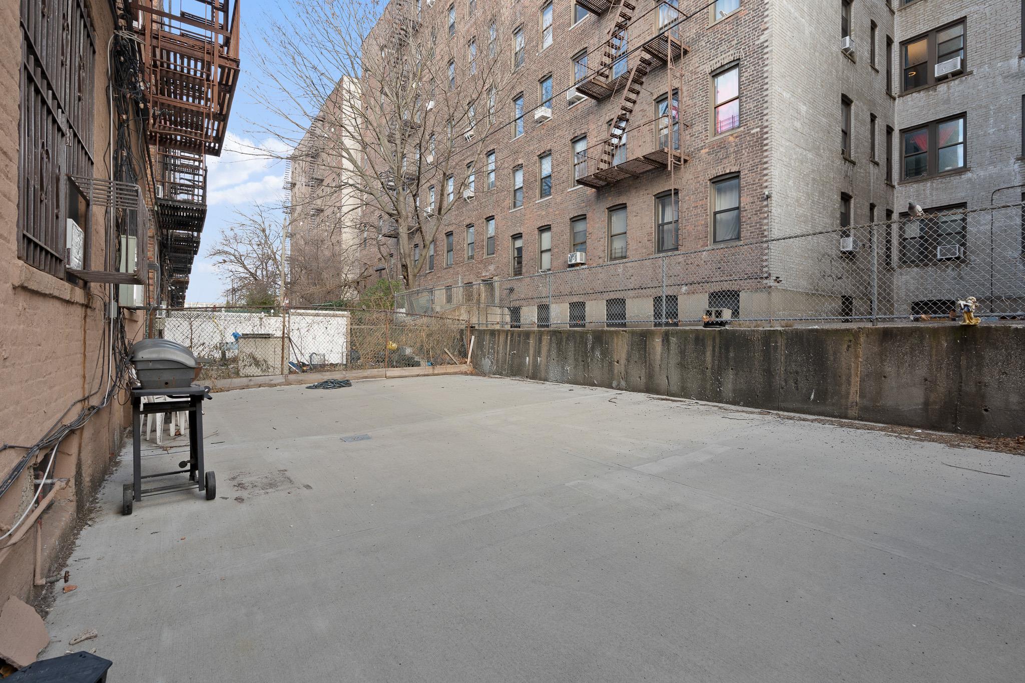 45-55 40 Street