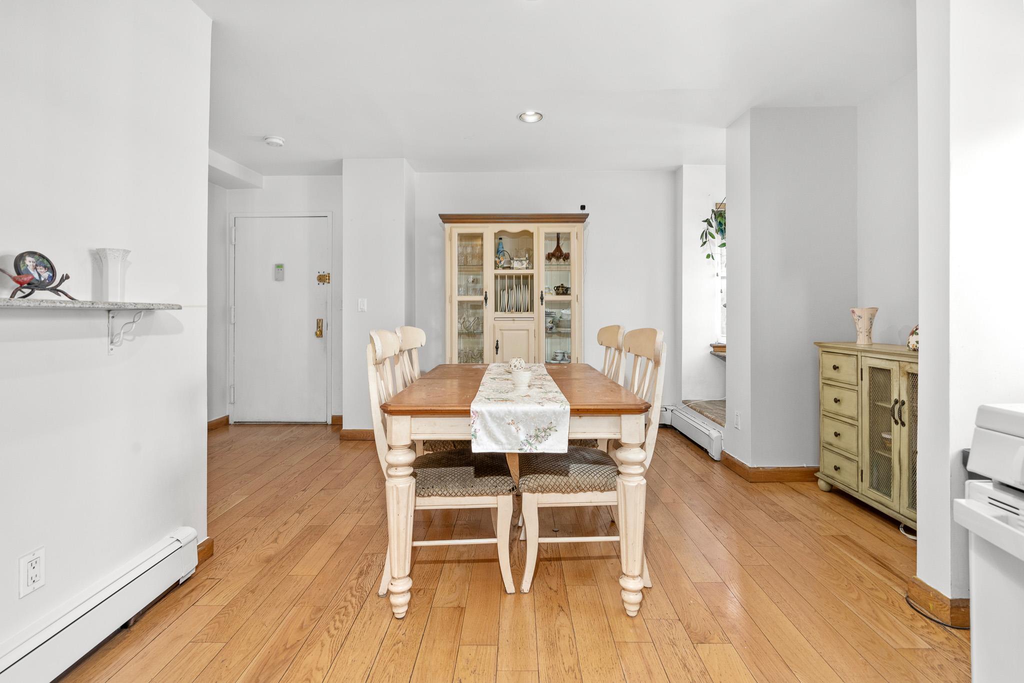 207-01 Estates Drive Unit: 146L