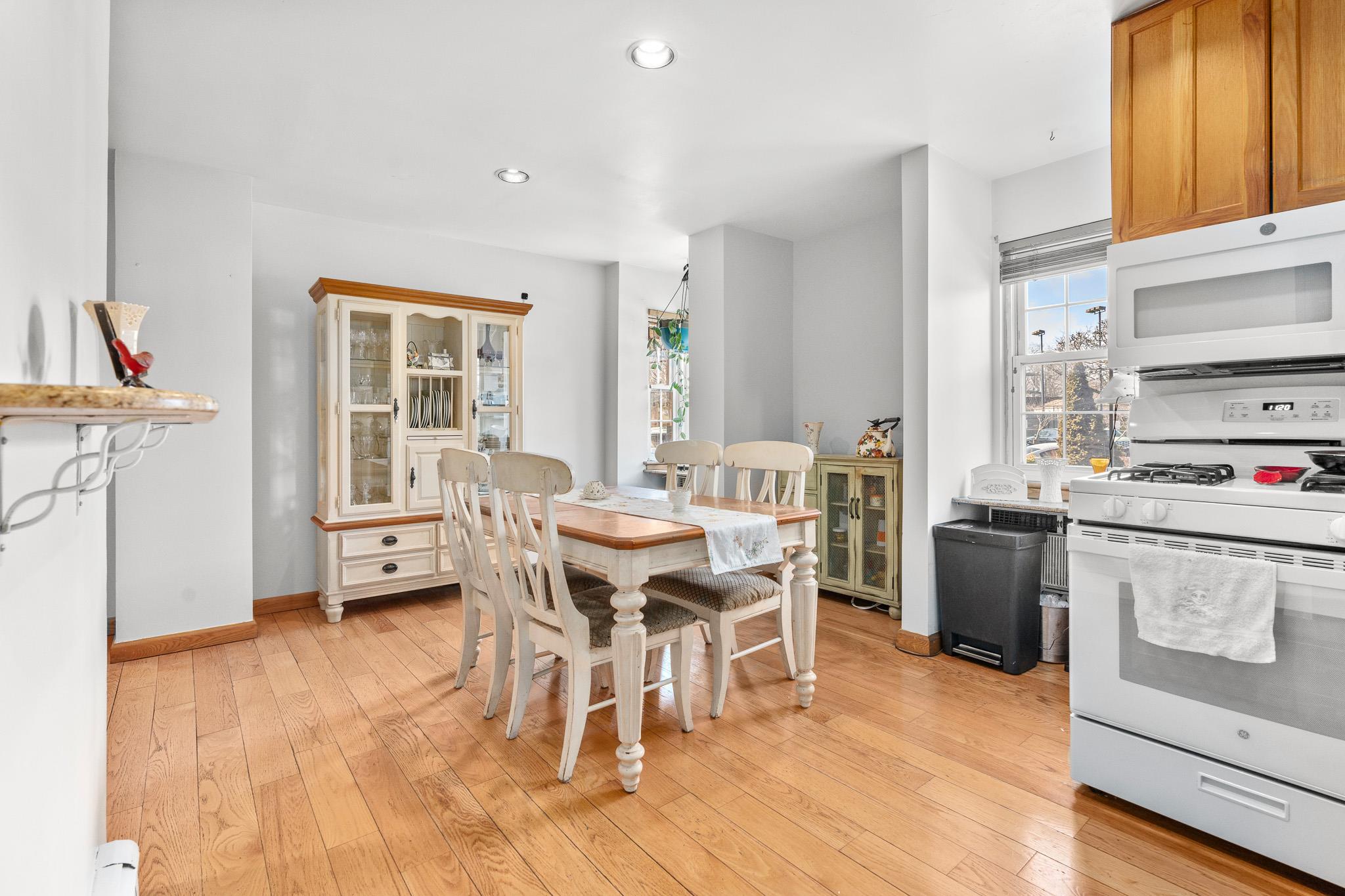 207-01 Estates Drive Unit: 146L