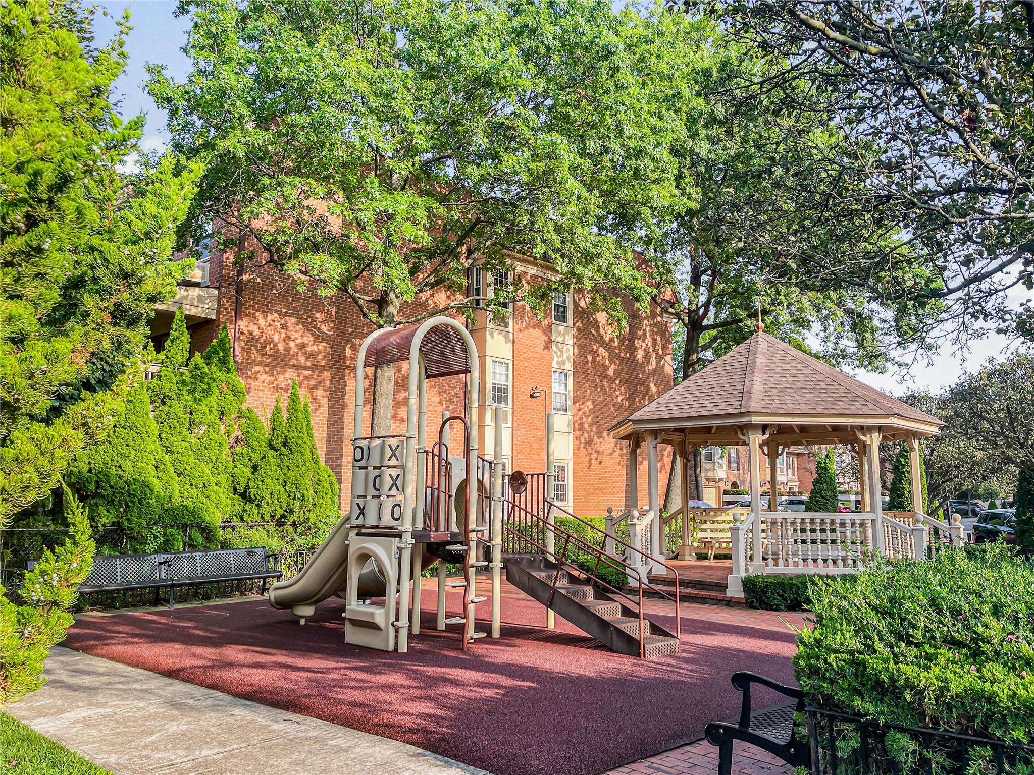 207-01 Estates Drive Unit: 146L