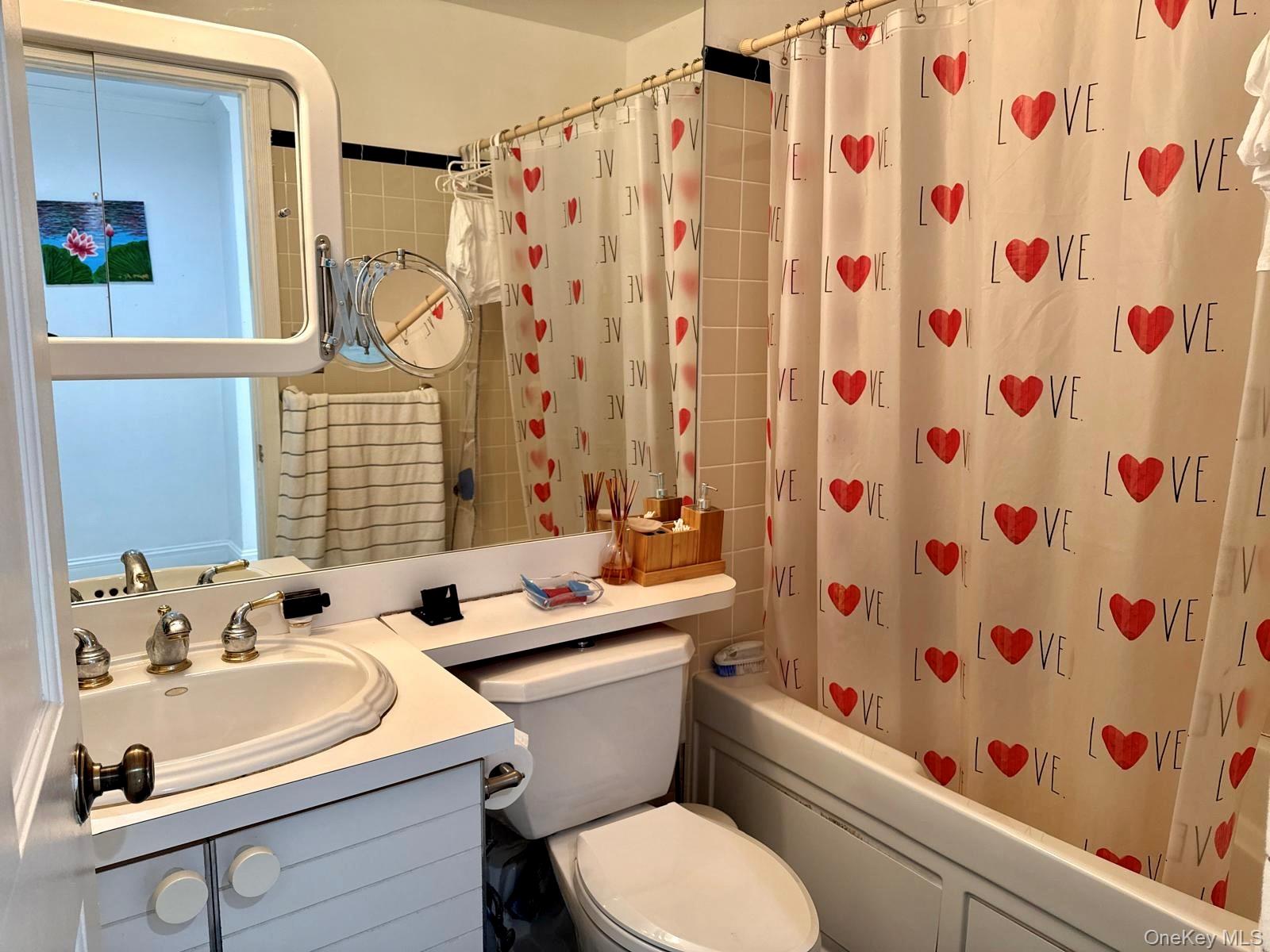 20607 Emily Road Unit: 3