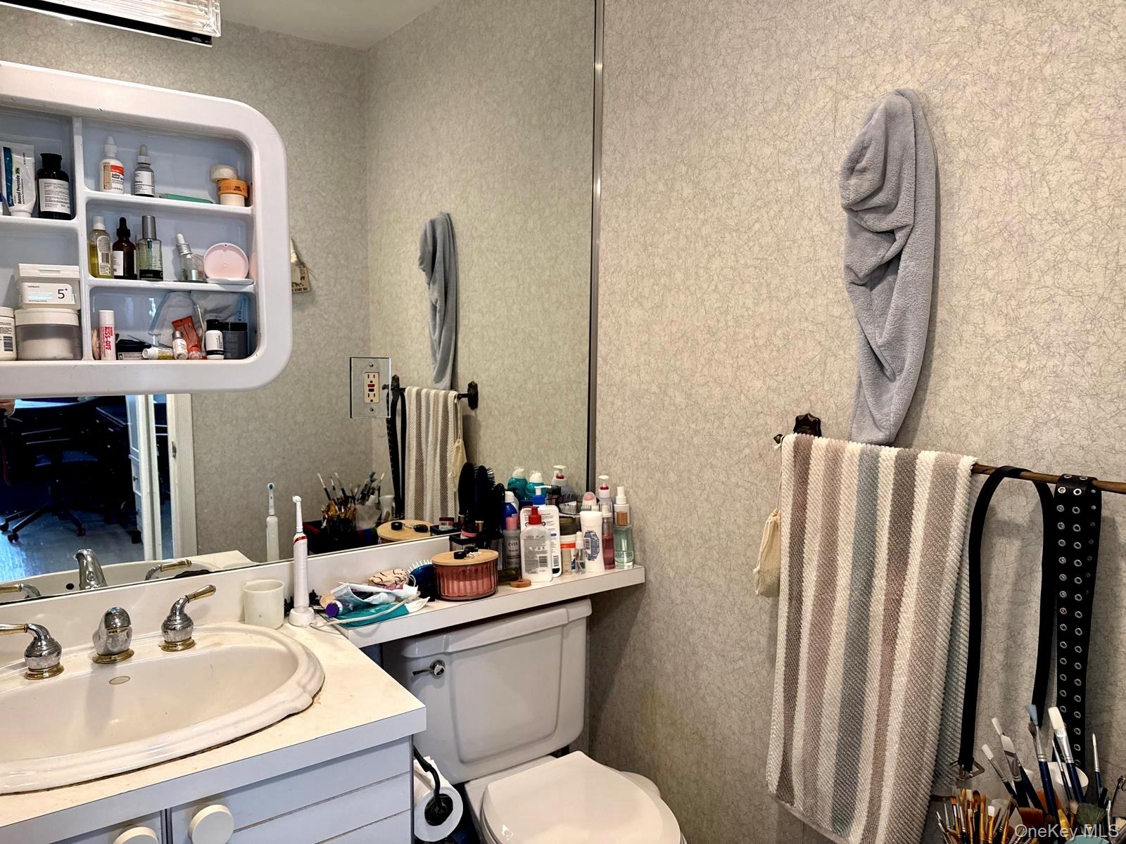 20607 Emily Road Unit: 3