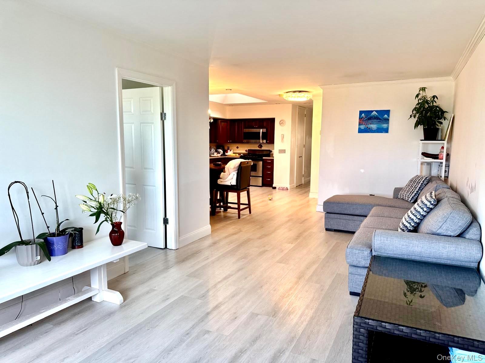 20607 Emily Road Unit: 3