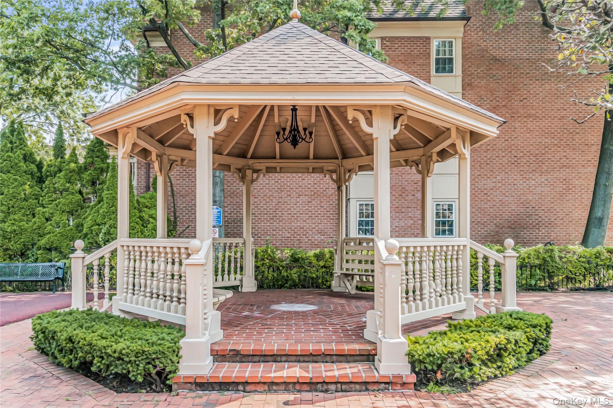 20607 Emily Road Unit: 3